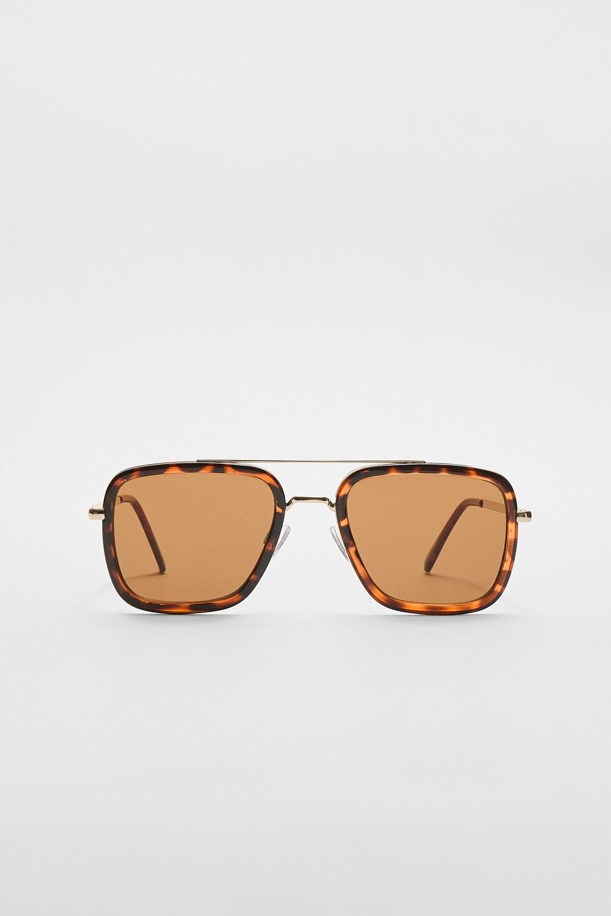 عینک آفتابی مربع سبک، شیک و محافظ در برابر نور خورشید Stradivarius