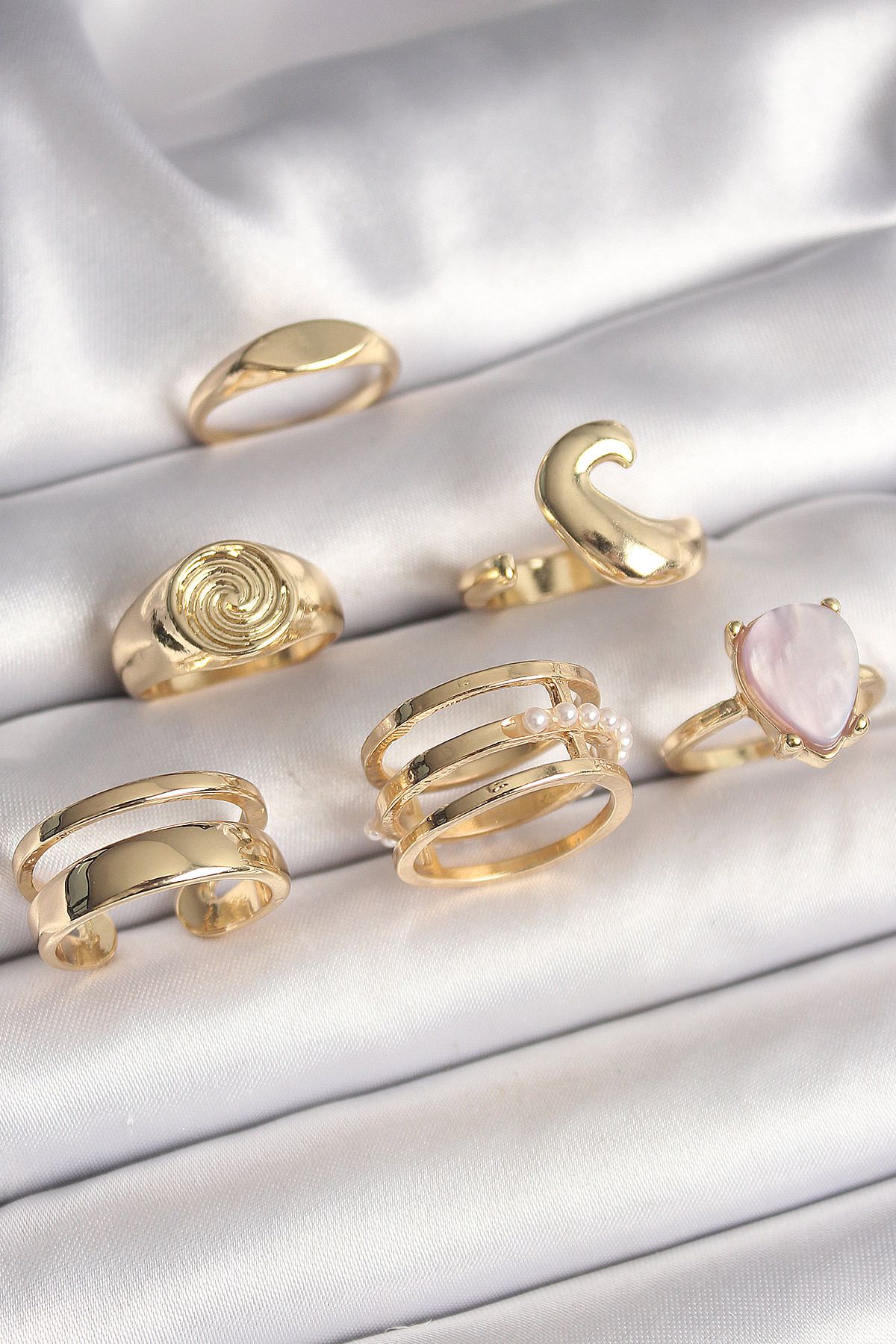 MMB Boutique Pirinç Gold Renk Pembe Damla Mineli Sarmal İşleme Detaylı 6'Lı Kadın Yüzük Seti