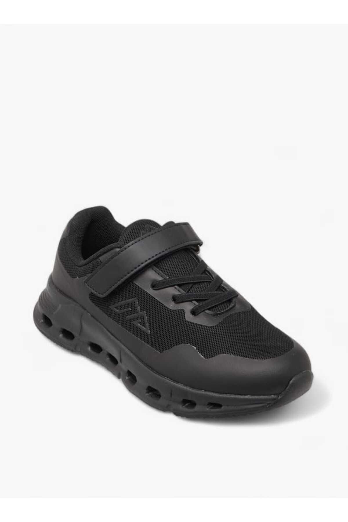 Oaklan by Shoexpress-Oaklan by Shoexpress Panelled Sneakers with Hook and Loop Closure 2