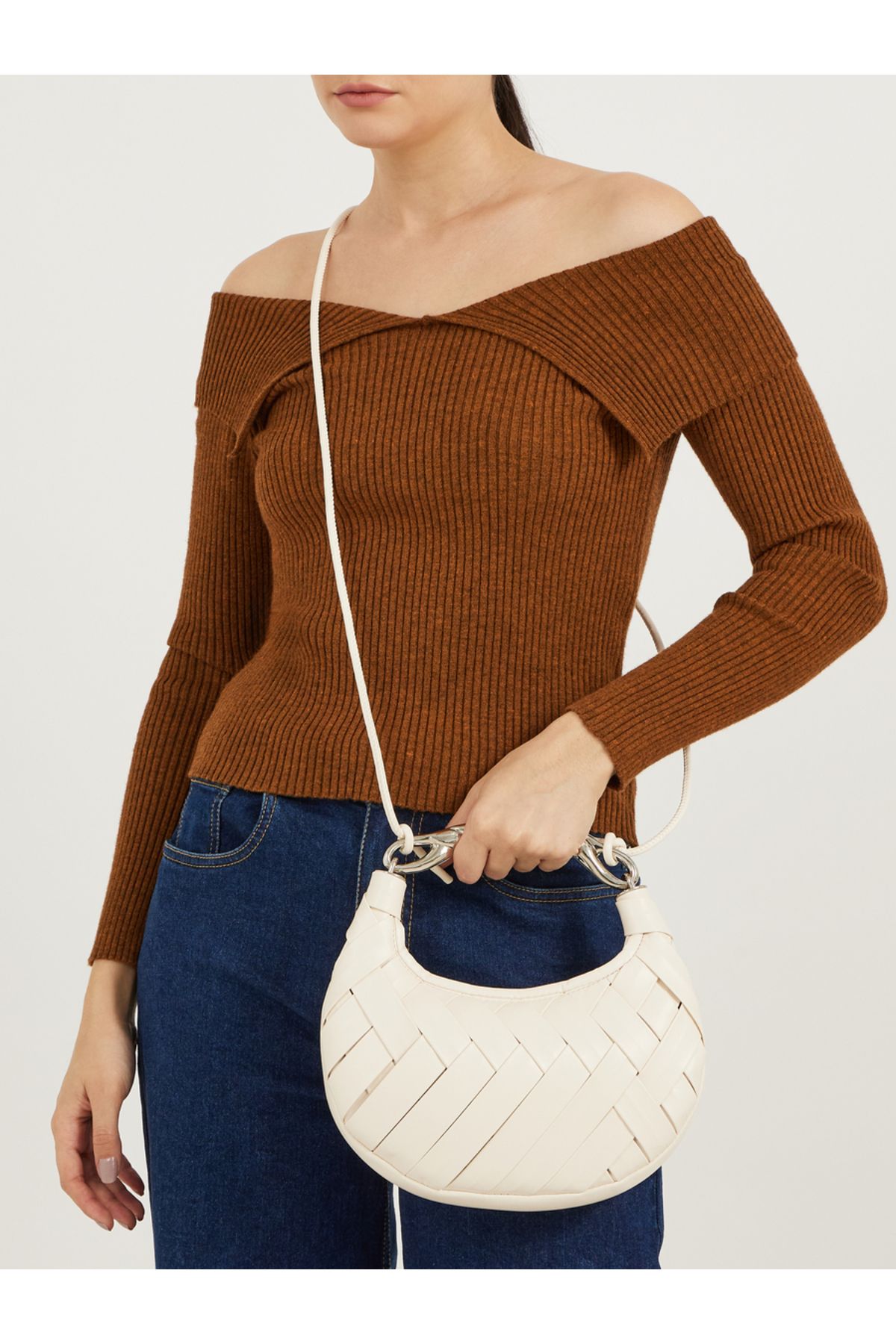 complete the look image