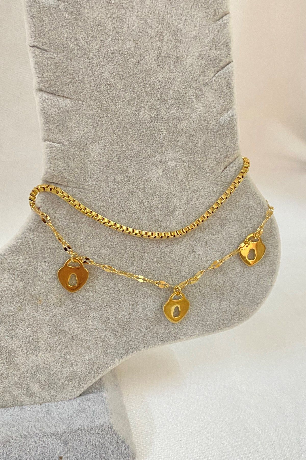 X-Lady Accessories Altın Renk Anahtar Deliği Kalp Model Asansör Ve Singapur Zincir Çelik Halhal - 3235