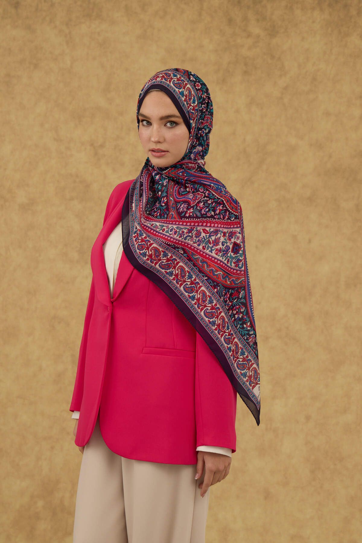 İpekhan-Esinas Etro Collection Soft Shawl 3050 1