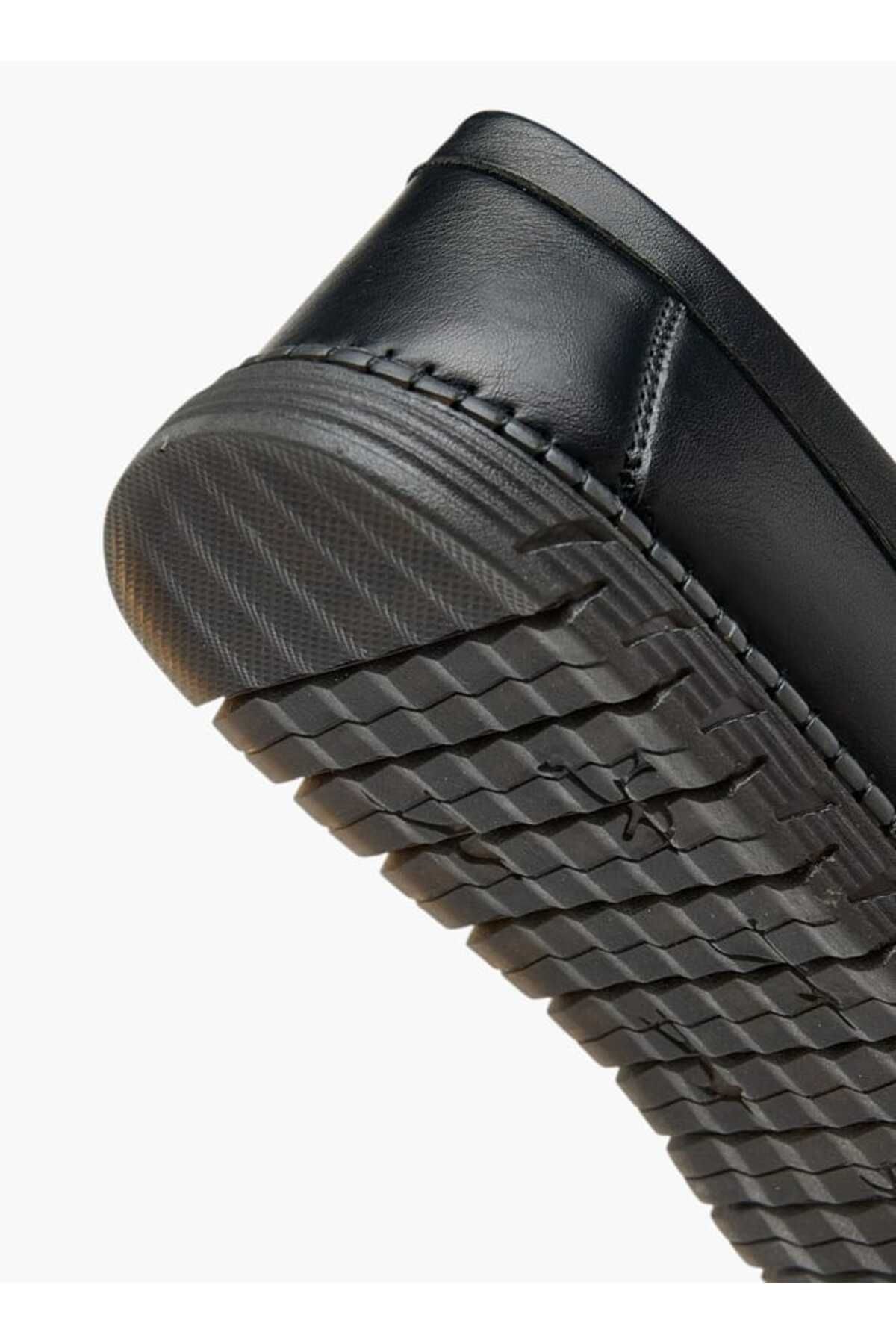 LBL by Shoexpress-Textured Slip-On Loafers with Cutout Detail 5