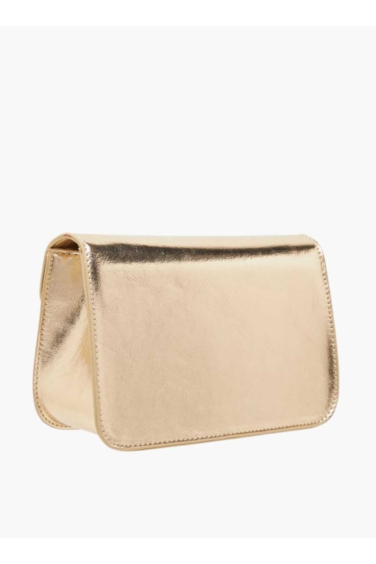 Flora Bella by Shoexpress-Flora Bella Metallic Crossbody Bag with Magnetic Closure and Chain Strap 3