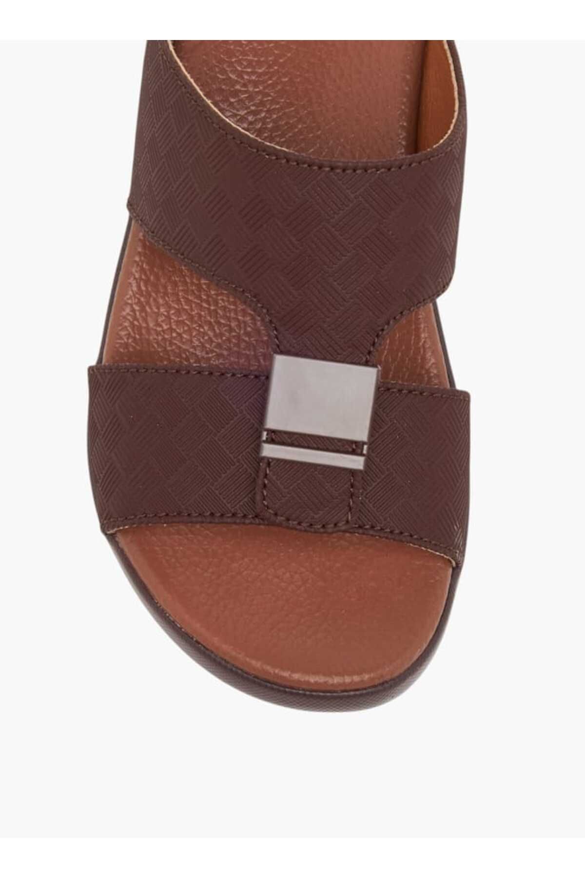 LBL by Shoexpress-Textured Slip-On Arabic Sandals with Accent Detail 3
