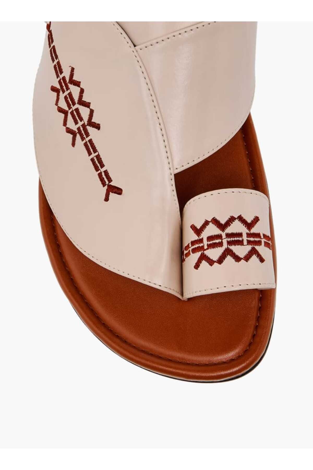 LBL by Shoexpress-Embroidered Slip-On Arabic Sandals with Toe Loop 3