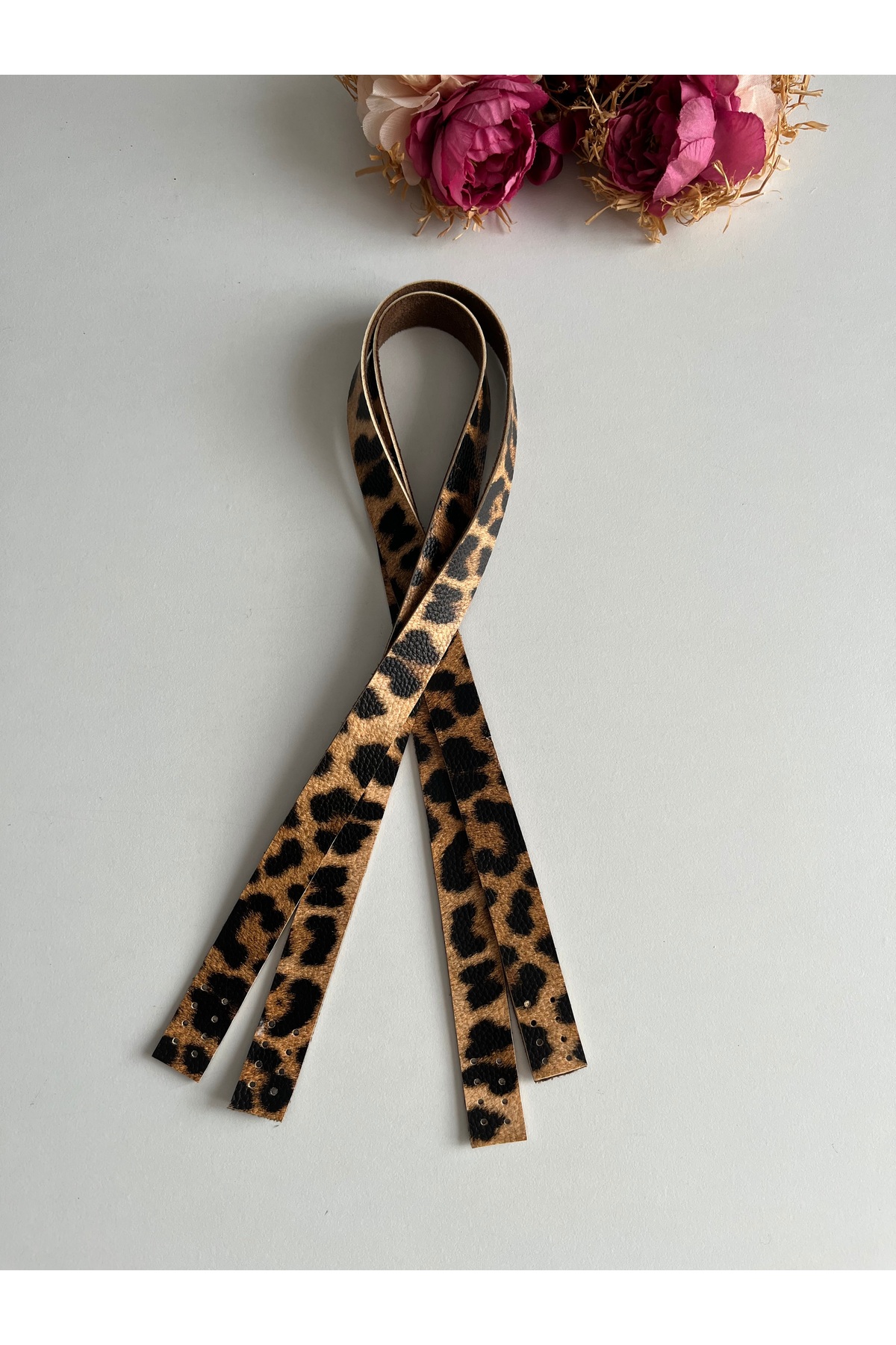 Sewable handle for knit bags