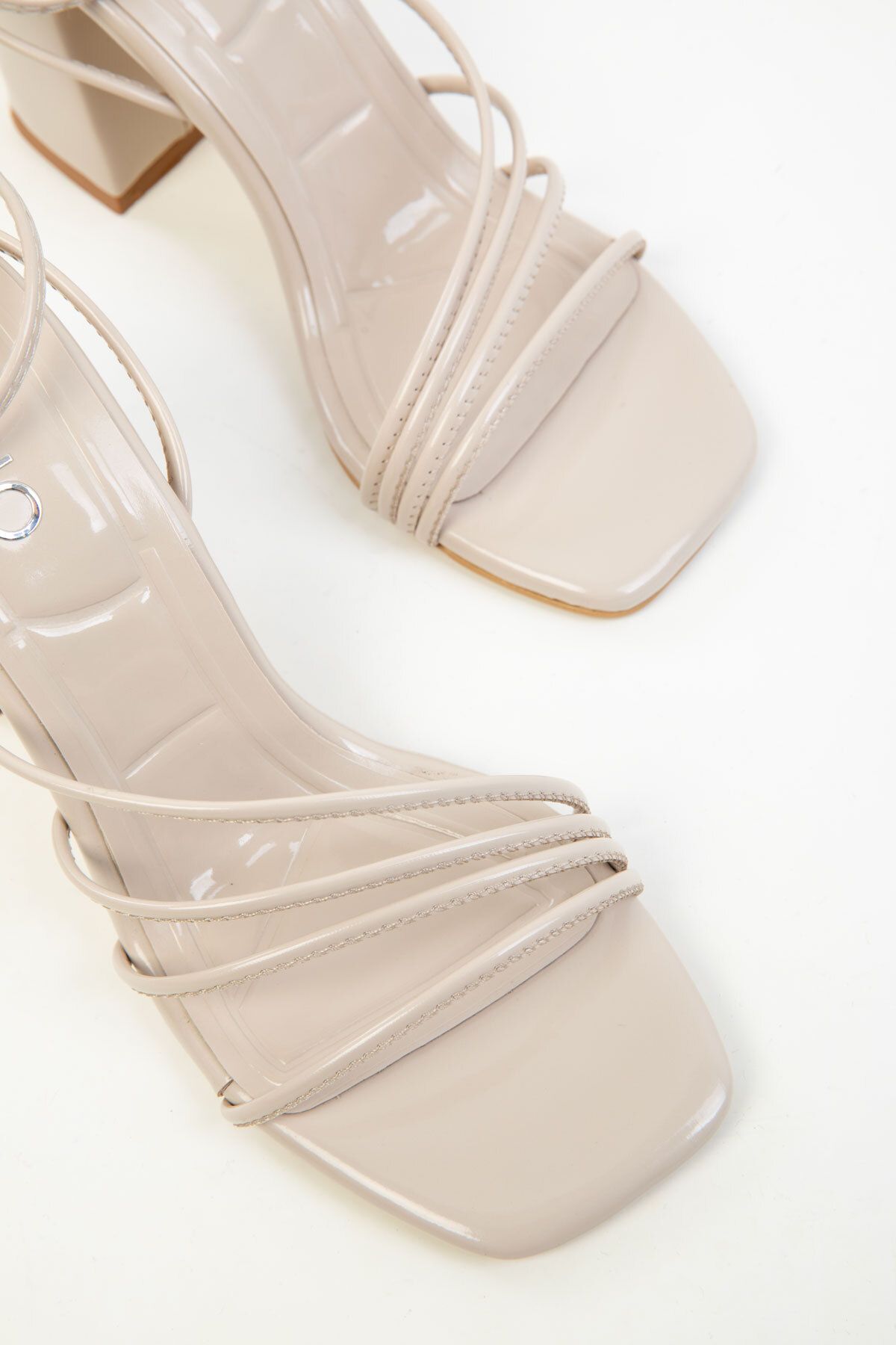 SOHO-Klassische Damenschuhe mit Absatz aus Nerz-Lackleder 20282 4