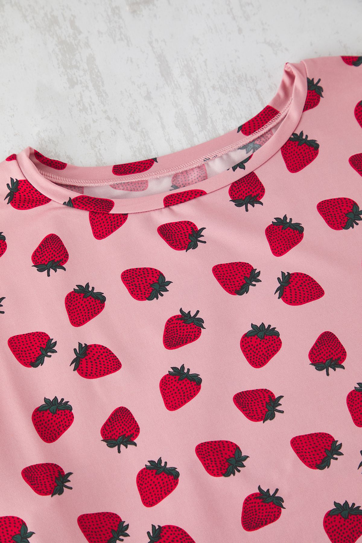Trendyol Curve-Pink Strawberry Pattern Soft Button Milan Knitted Pajamas Set Tbbss25Ai00060 9