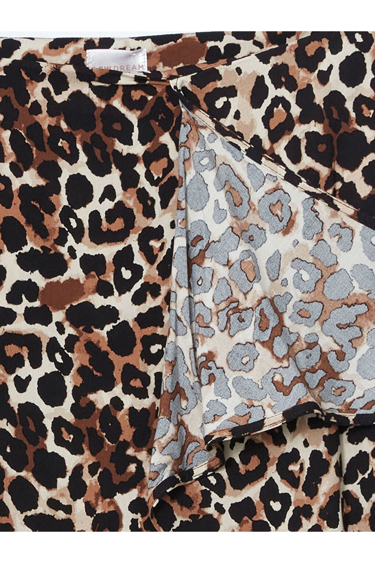 LC Waikiki-Γυναικεία σορτς παραλίας LCW Leopard Print 7