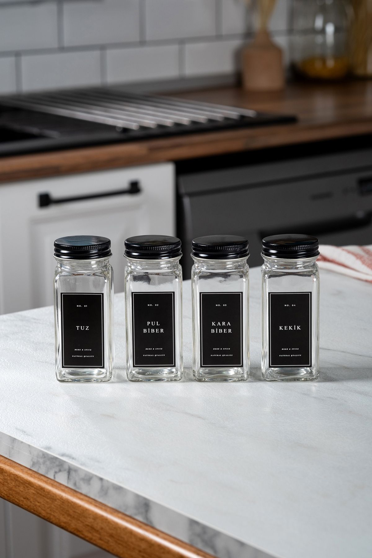 EVLE-Set of 4 Glass Spice Jars with Black Lids and Labels 5