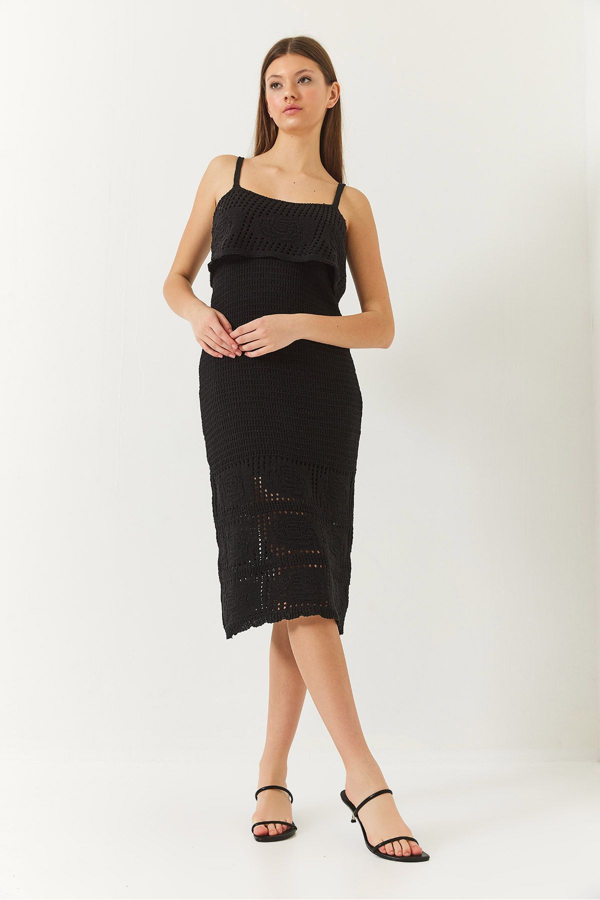complete the look image