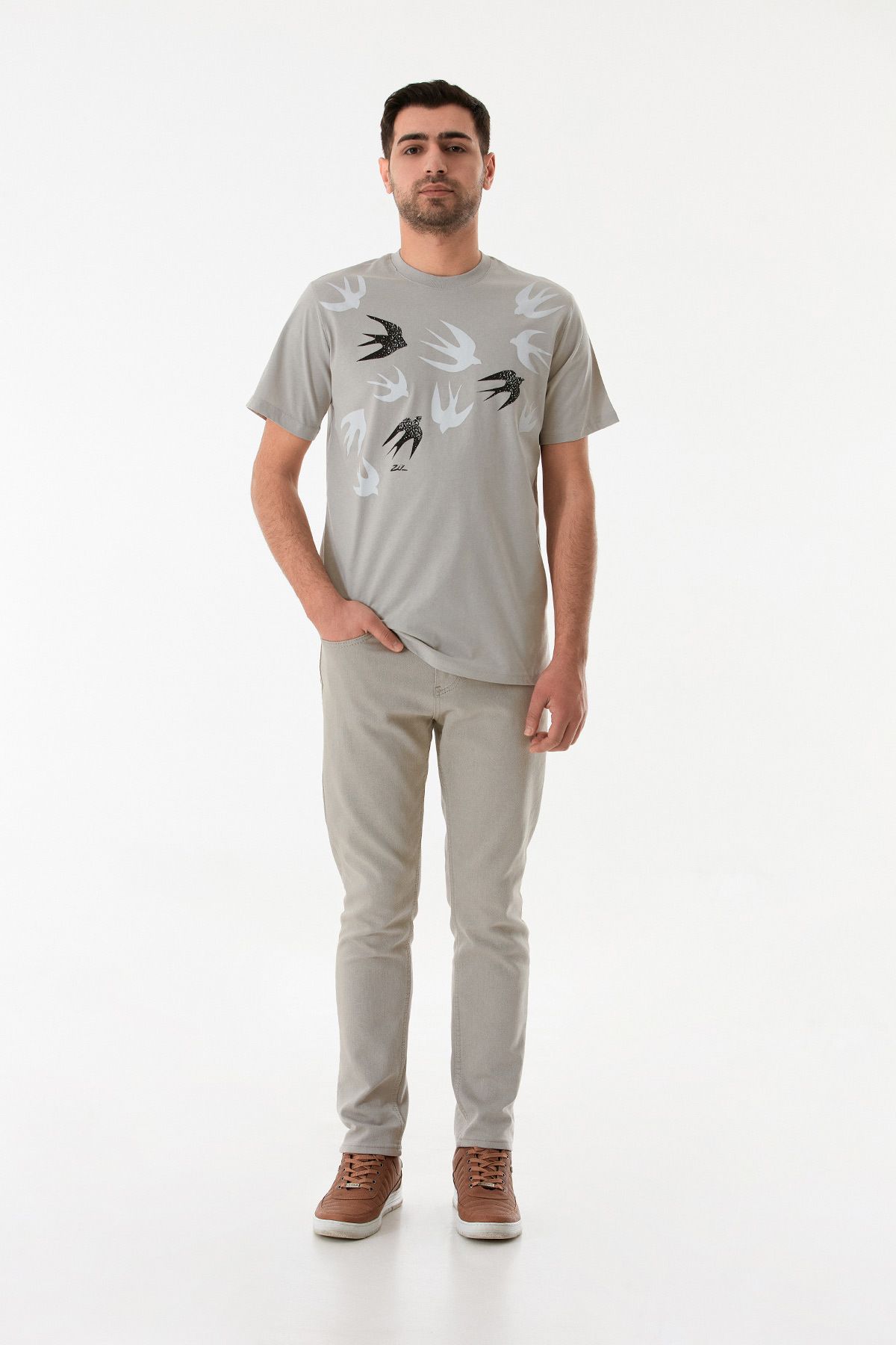 complete the look image