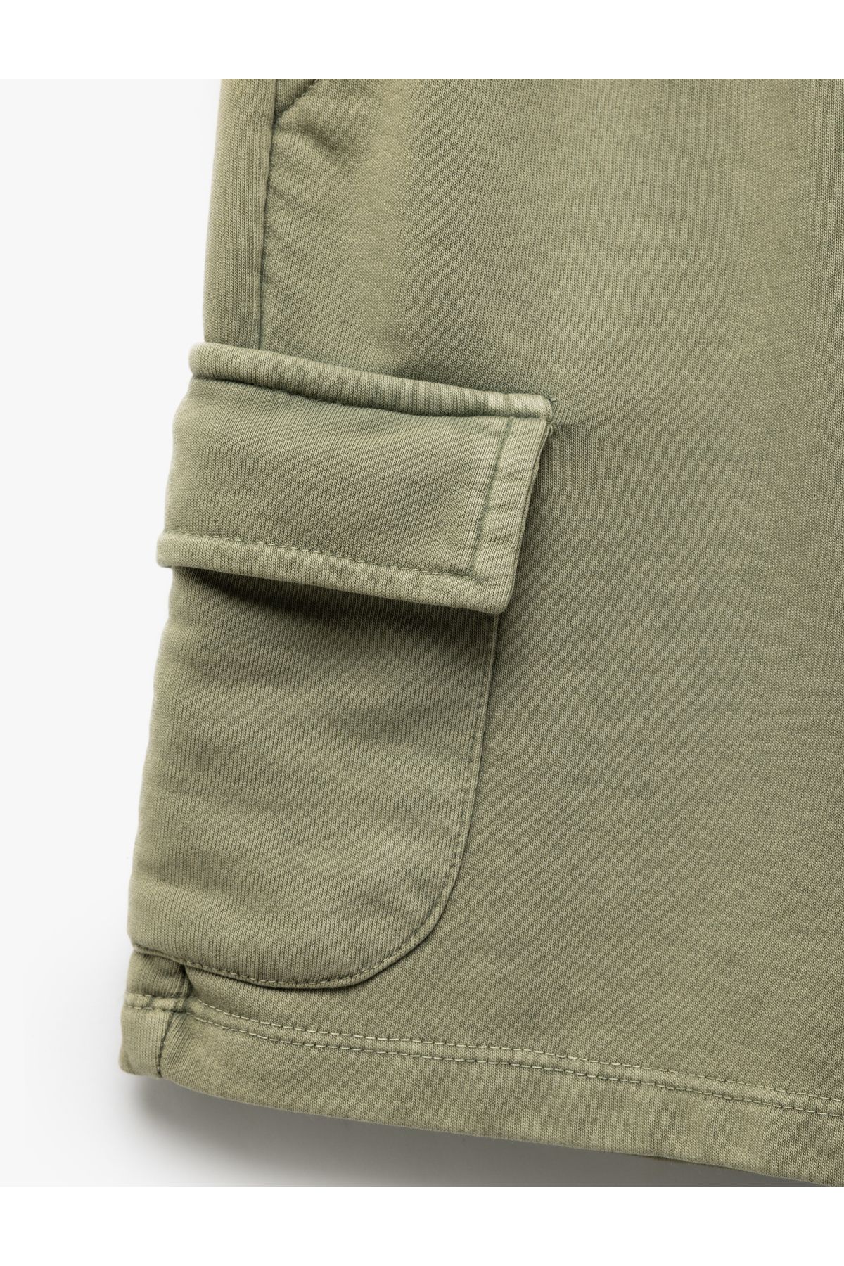 Koton-Cotton Flap Pocket Detailed Elastic Waist Shorts 4