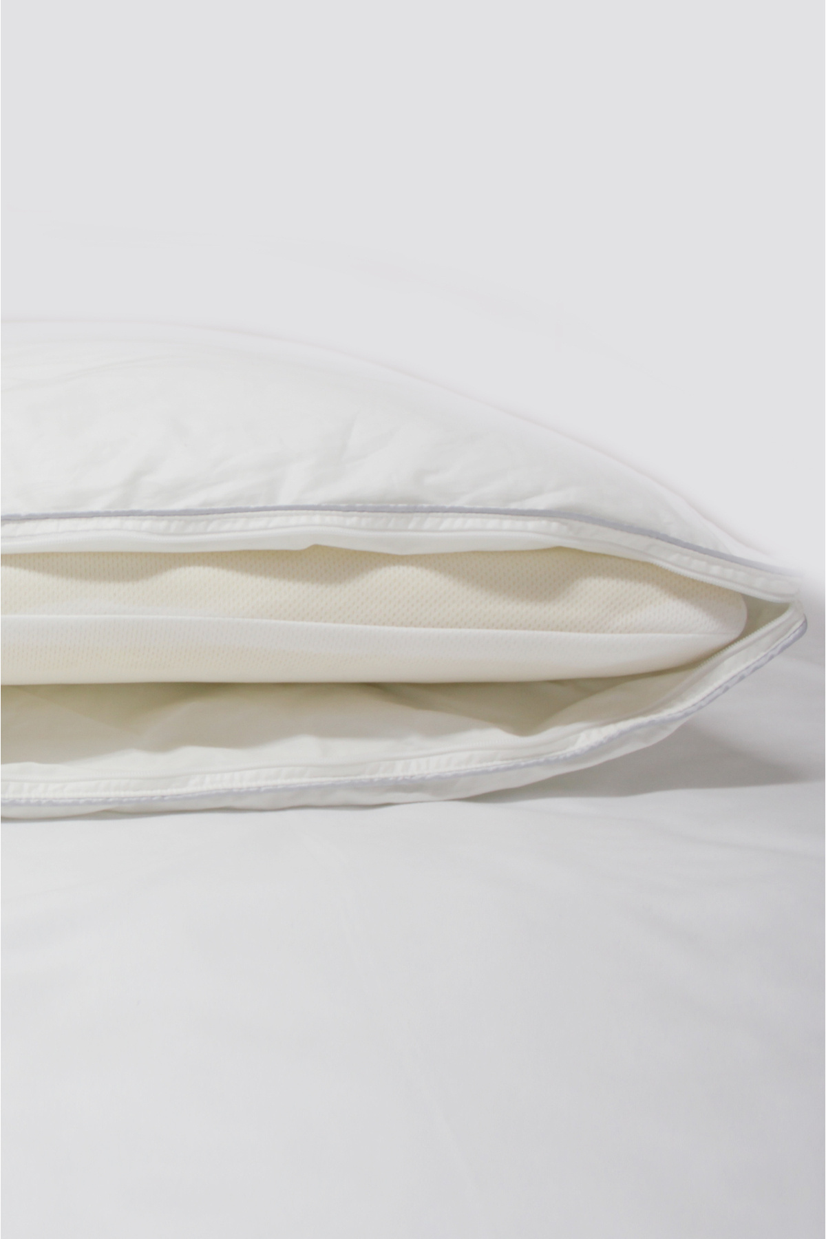 Art Comfort-Triple Layer Memory Foam Pillow - Soft and supportive with 1800g high density foam for ultimate comfort 1