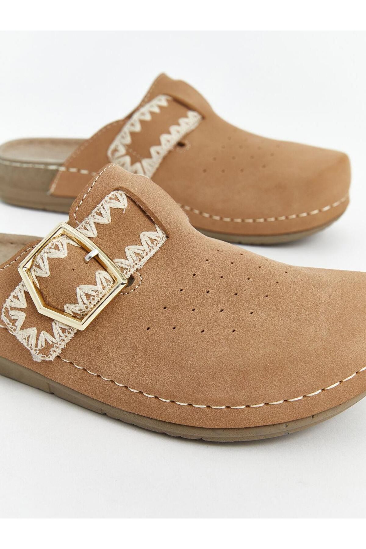 LC Waikiki-Papuci de casă pentru femei LCW STEPS Suede Look 3