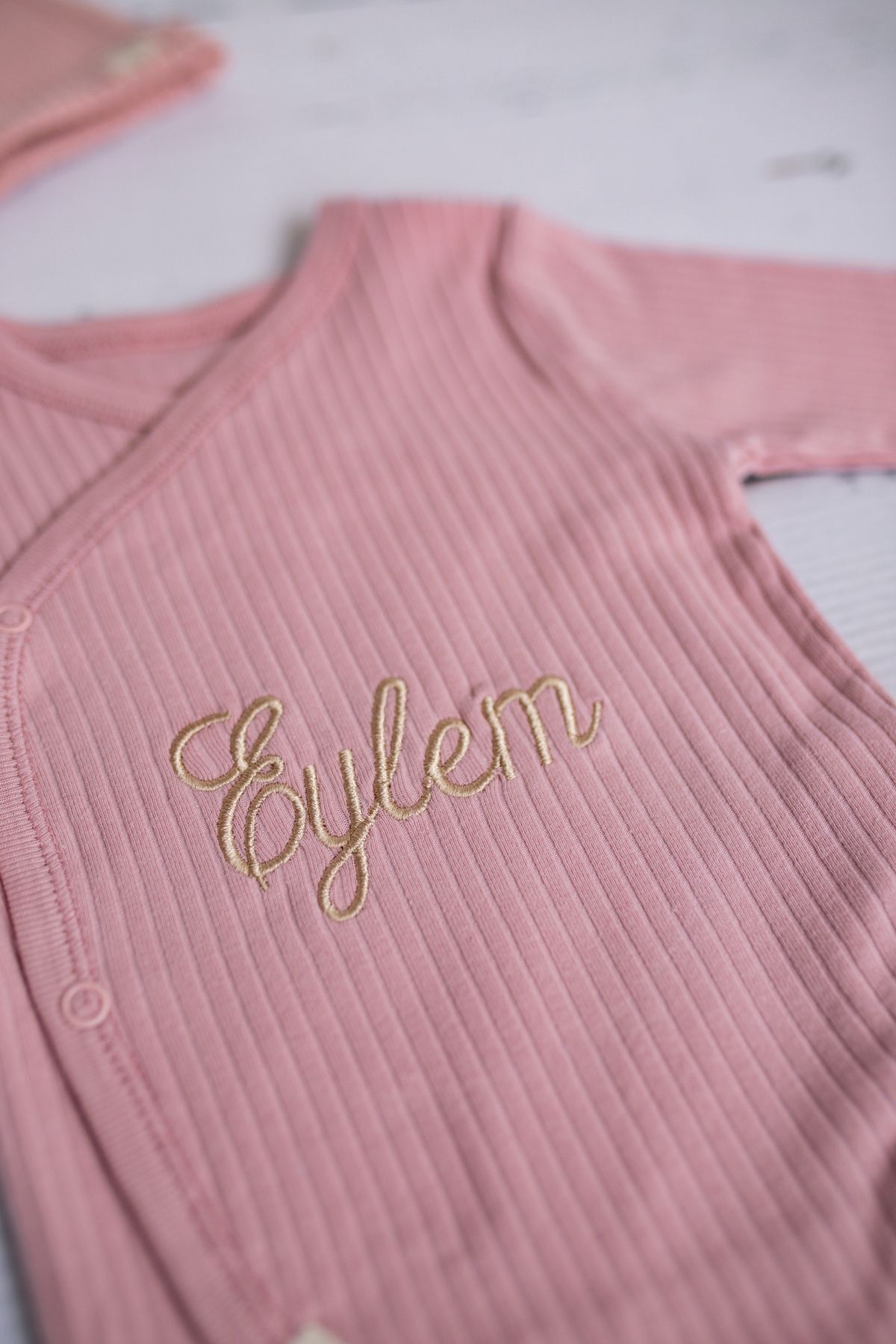 tinykiddesign Zıbın Seti Yeni Doğan Hediyelik Bebek Zıbın Seti 3 Parça Istediğiniz Ismi Nakışla Yazıyoruz fotoğrafı 3 (önizleme)