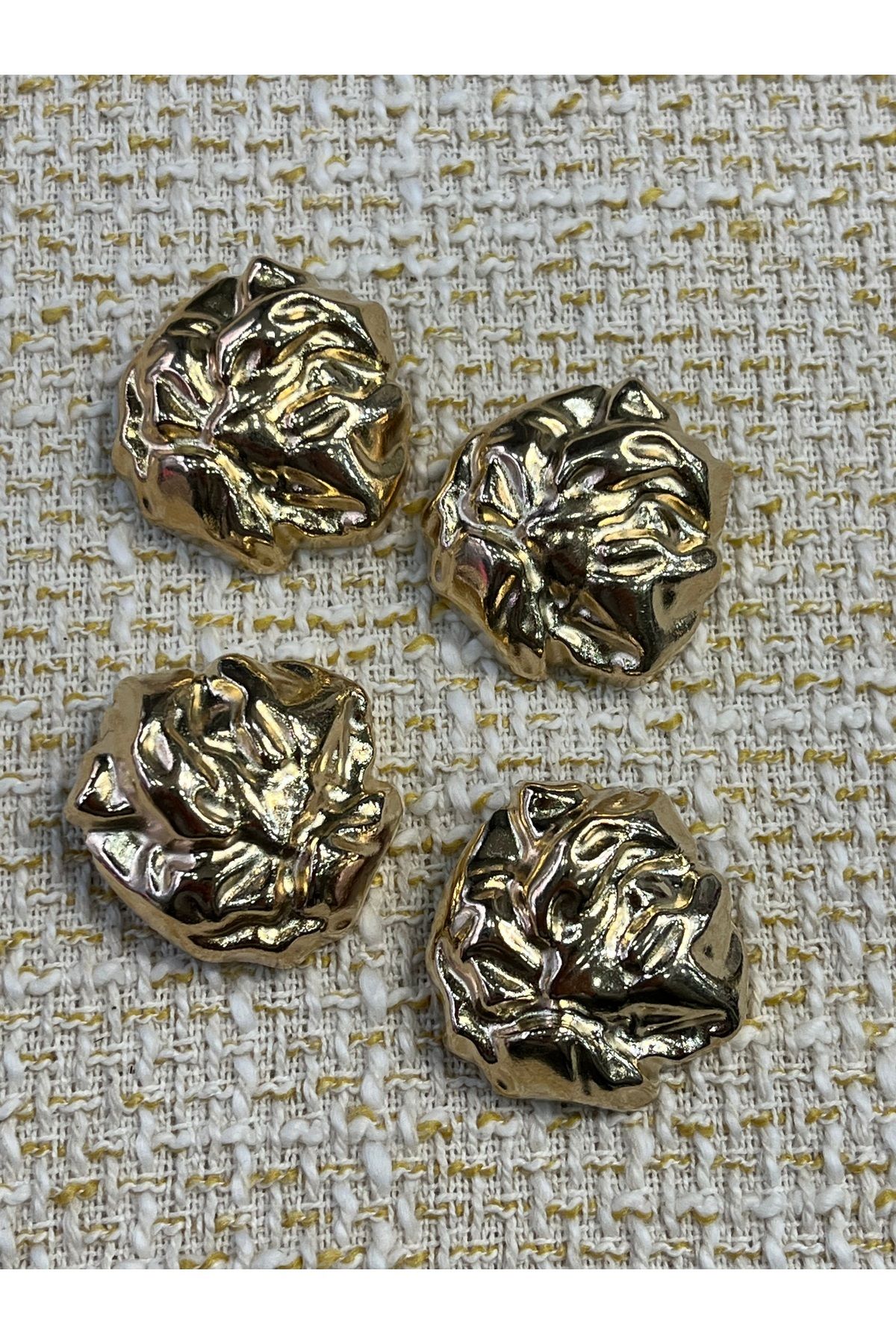 ODDA TASARIM ATÖLYESİ-Extra Large Z.A.R.A Model Gold 4-Piece Button Set - 3cm 3