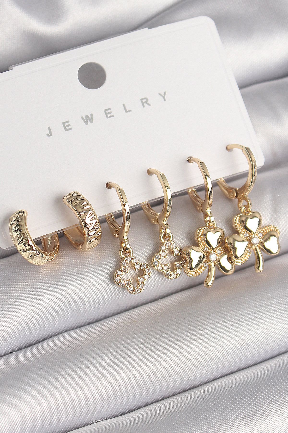 BZK ACCESSORİES Pirinç Gold Renk Sallantı Zirkon Taşlı Yonca Model Kadın Küpe Seti