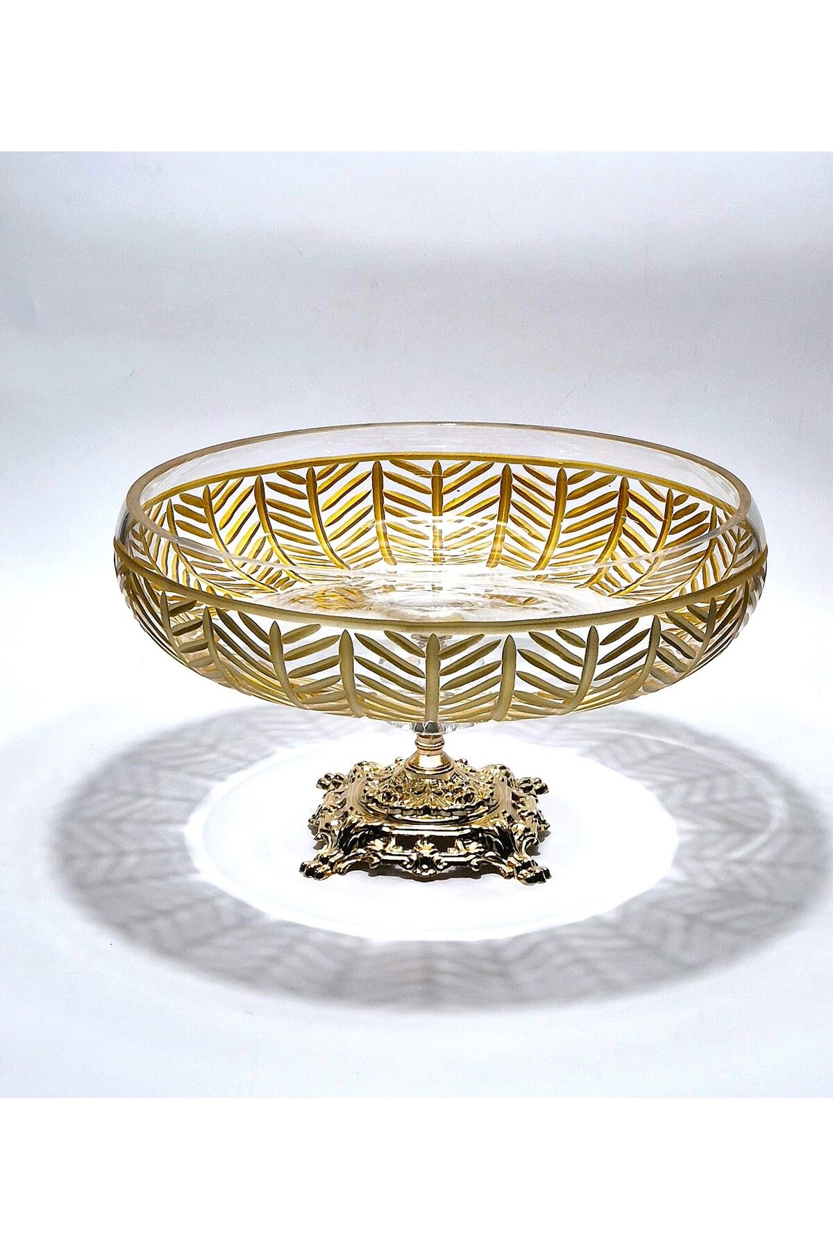 Kristal Market-Cut Out Crystal Decor Gold Footed Glass Bowl 2