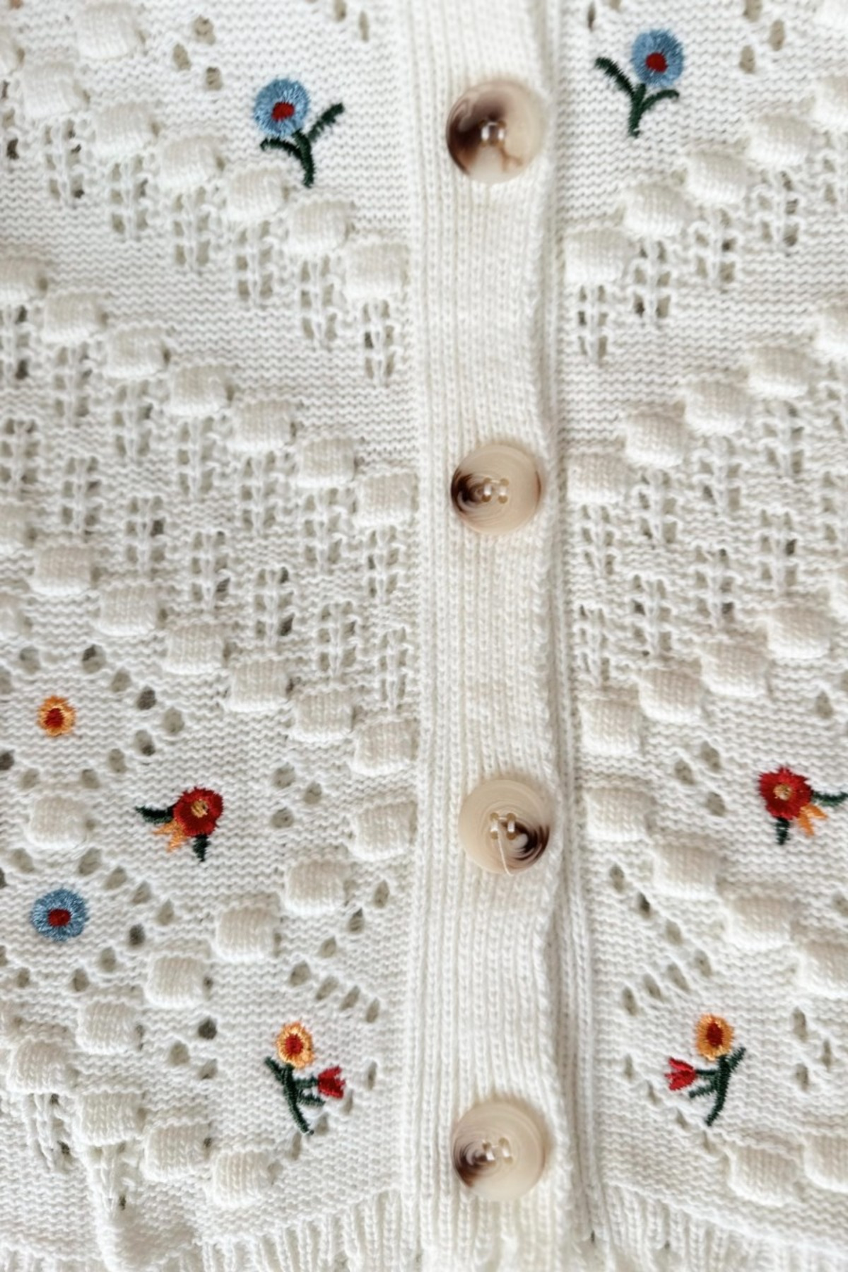 ASUDE TESETTÜR  Kamelya Örgü Gri Hırka - Görsel 4