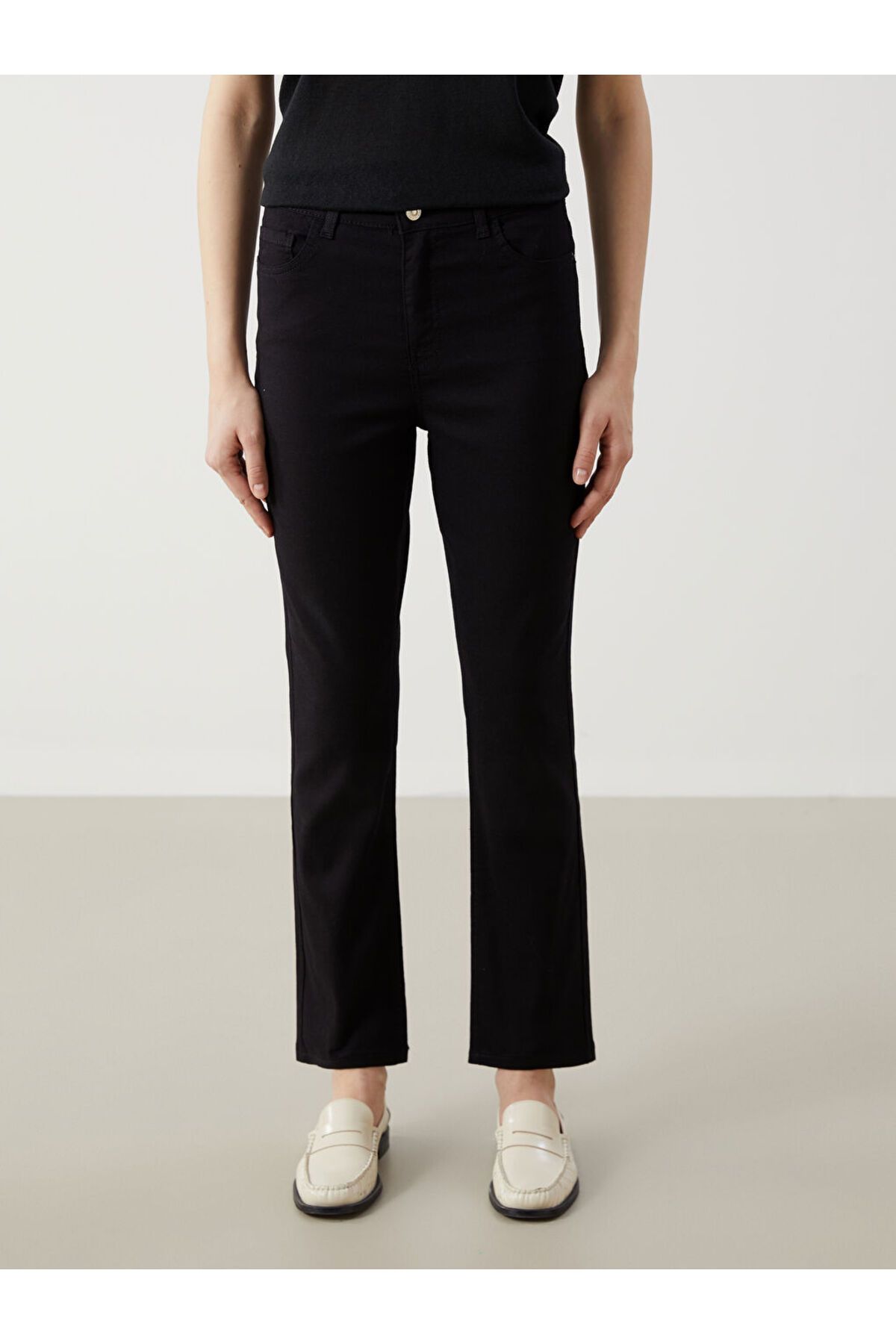 LC Waikiki Yeni Sezon Straight Fit Kadin Jean Pantolon - S5BY04Z8