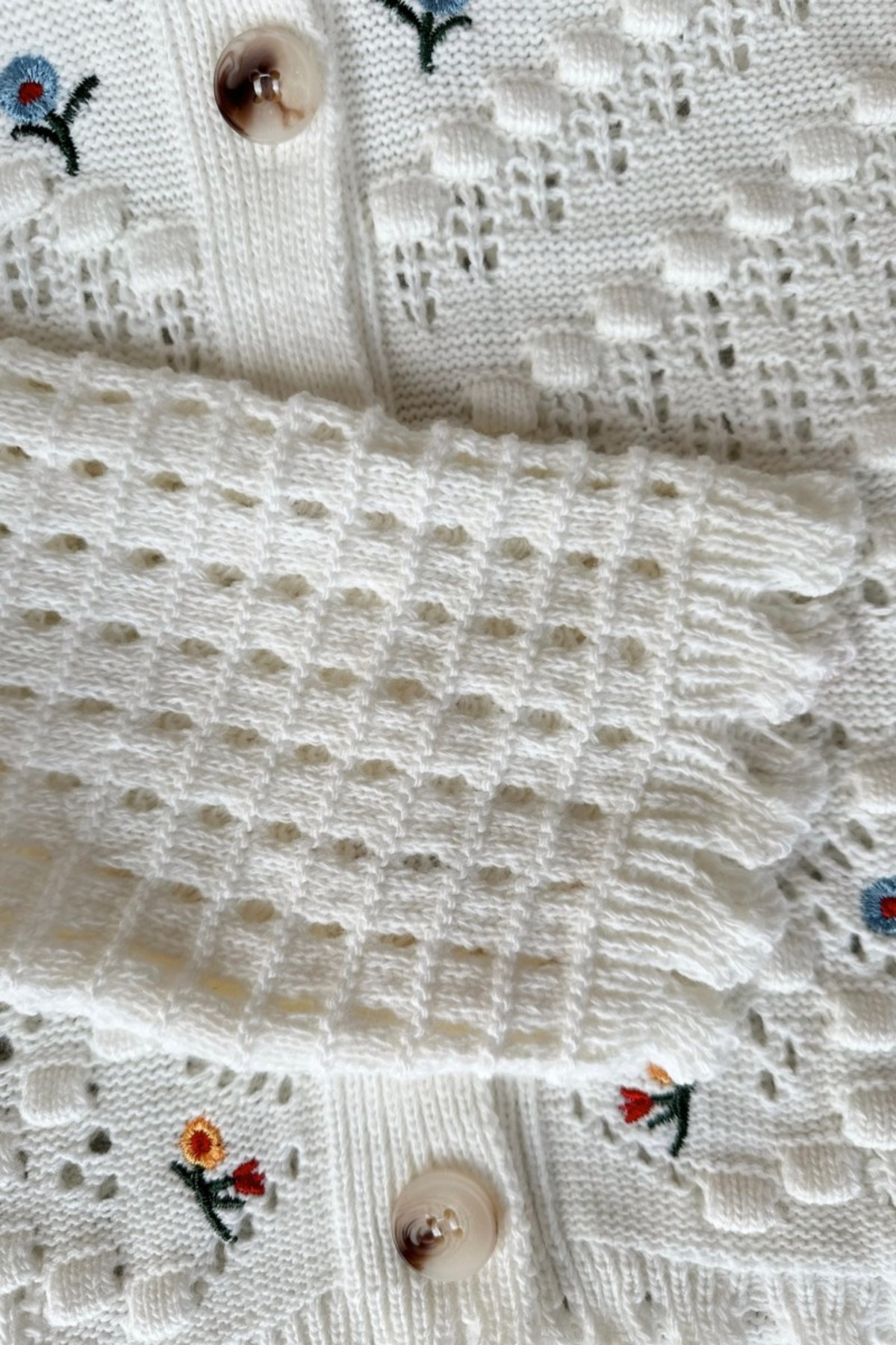 ASUDE TESETTÜR  Kamelya Örgü Gri Hırka - Görsel 2