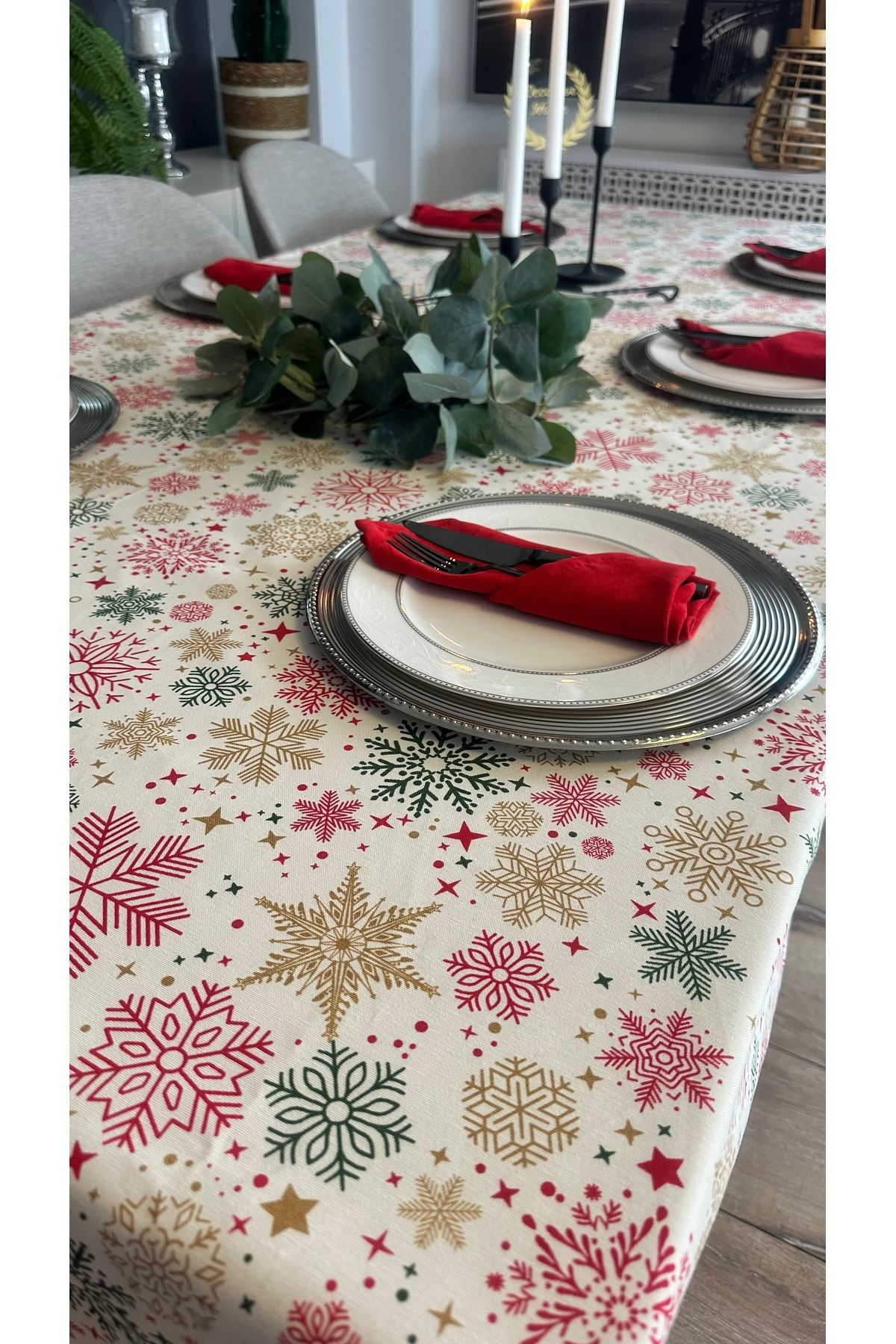 Decamor home-Snowflake Patterned Stain-Proof Liquid-Proof Ecru Red Tablecloth 2