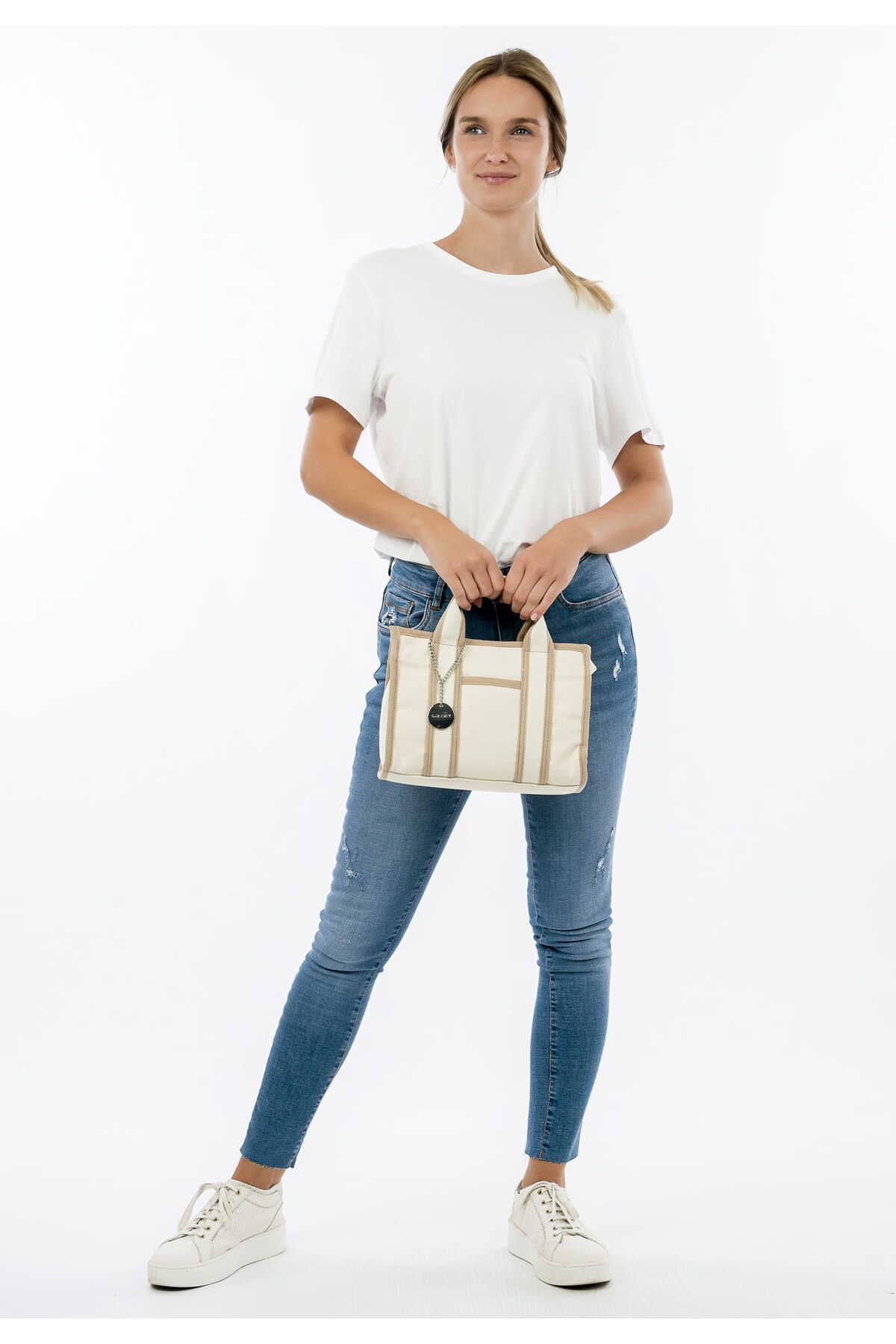 complete the look image