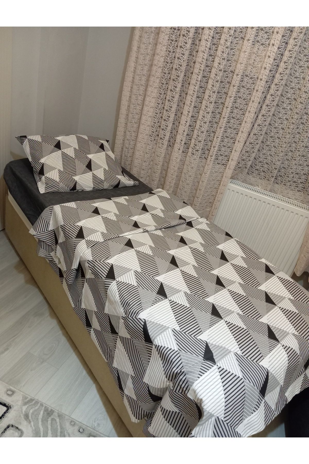 Nirvana-  Single Bed Sheet, Fitted Bed Sheets Set - Geometric Design 2