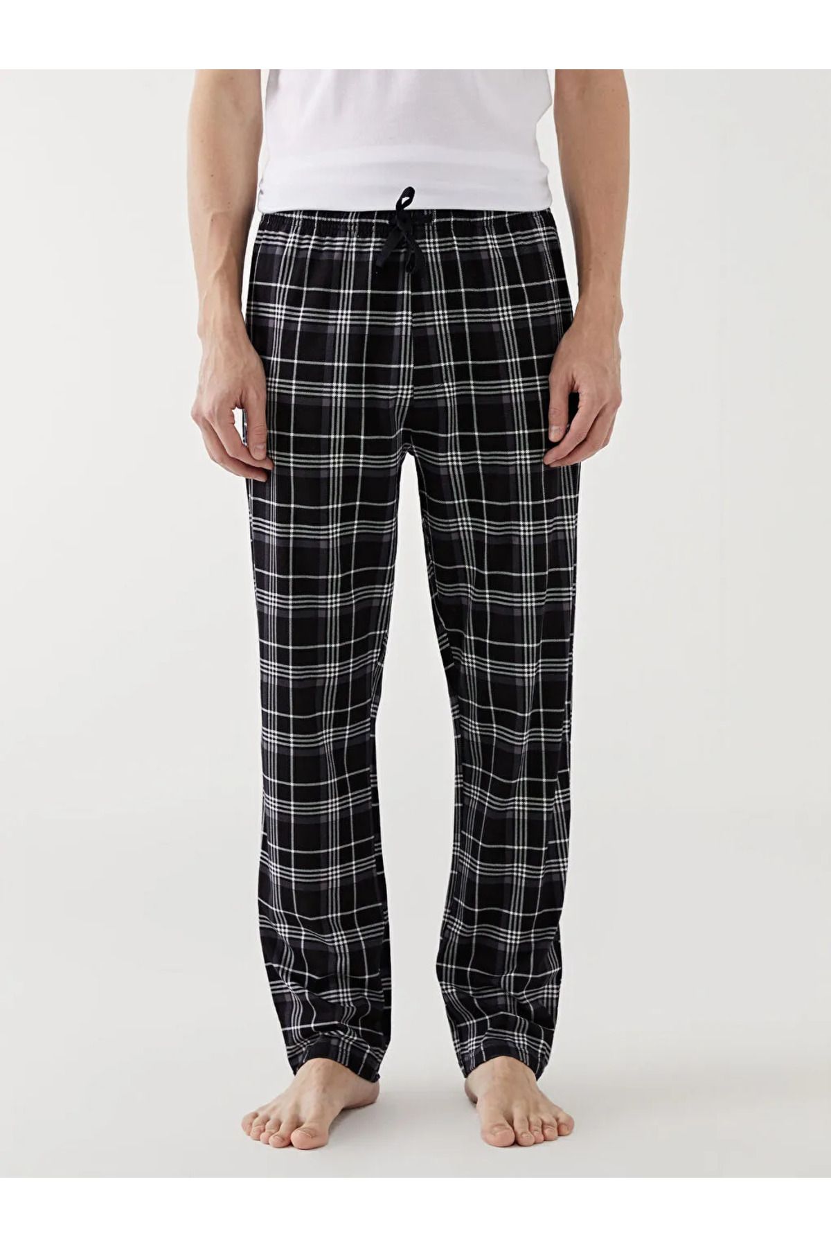 LC Waikiki-Black Standard Fit Plaid Men's Pajama Bottom 1