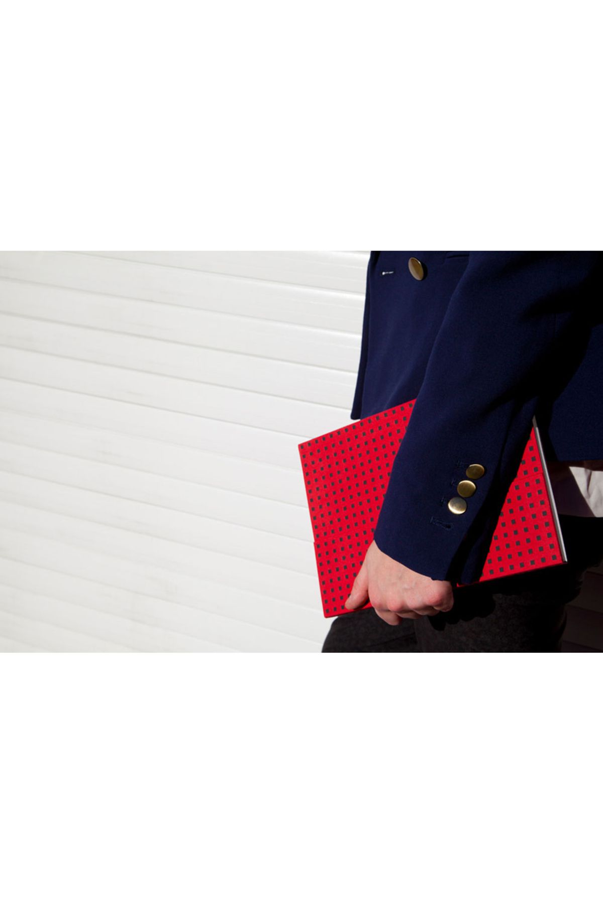 Paper-Oh-Quadro Red on Black B6.5 Unlined Wrap Closure 112 Pages 100gsm Notebook (Pack of 2) 5