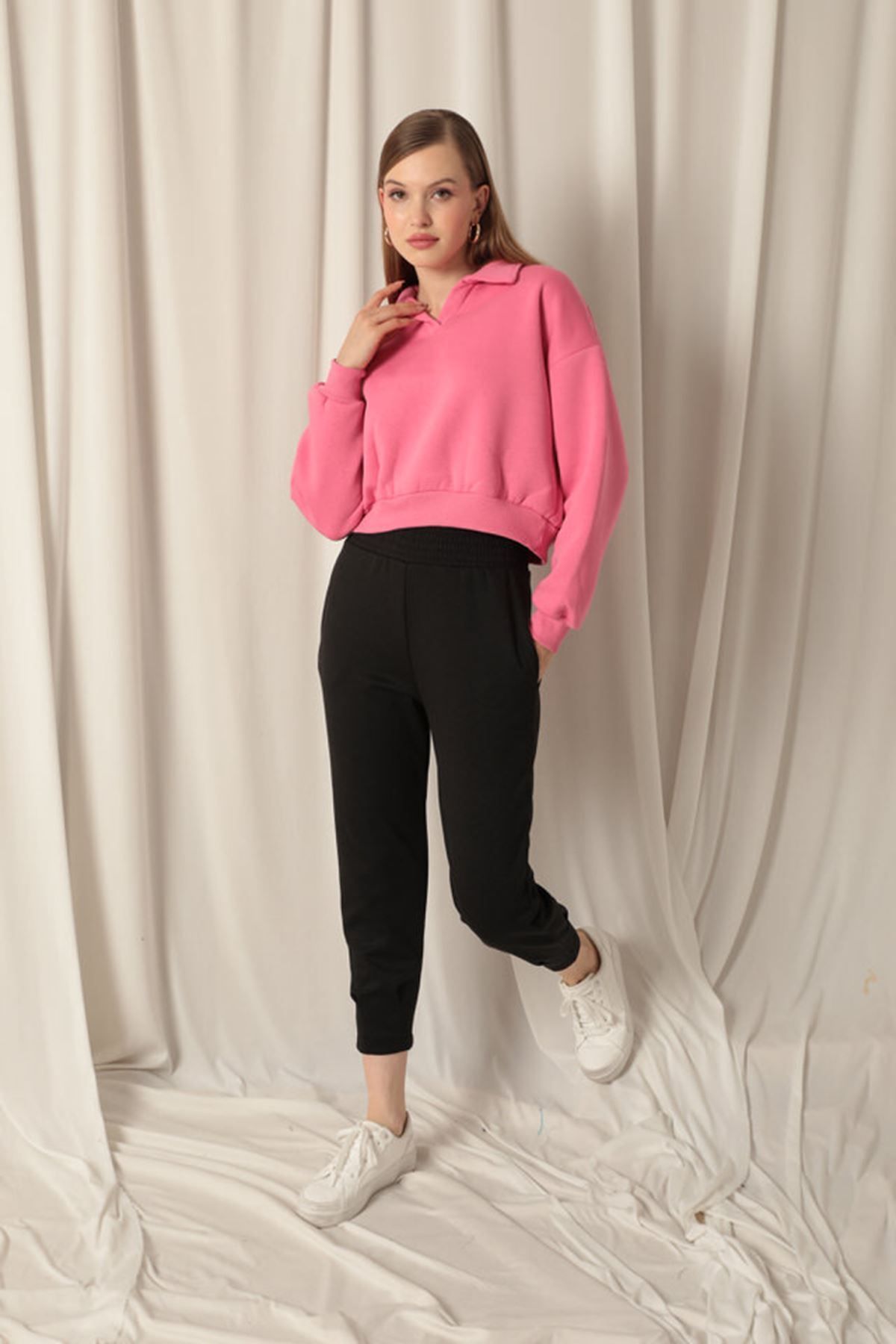 Znd Fashion-Three Thread Placket Collar Short Women's Pink Sweat 2