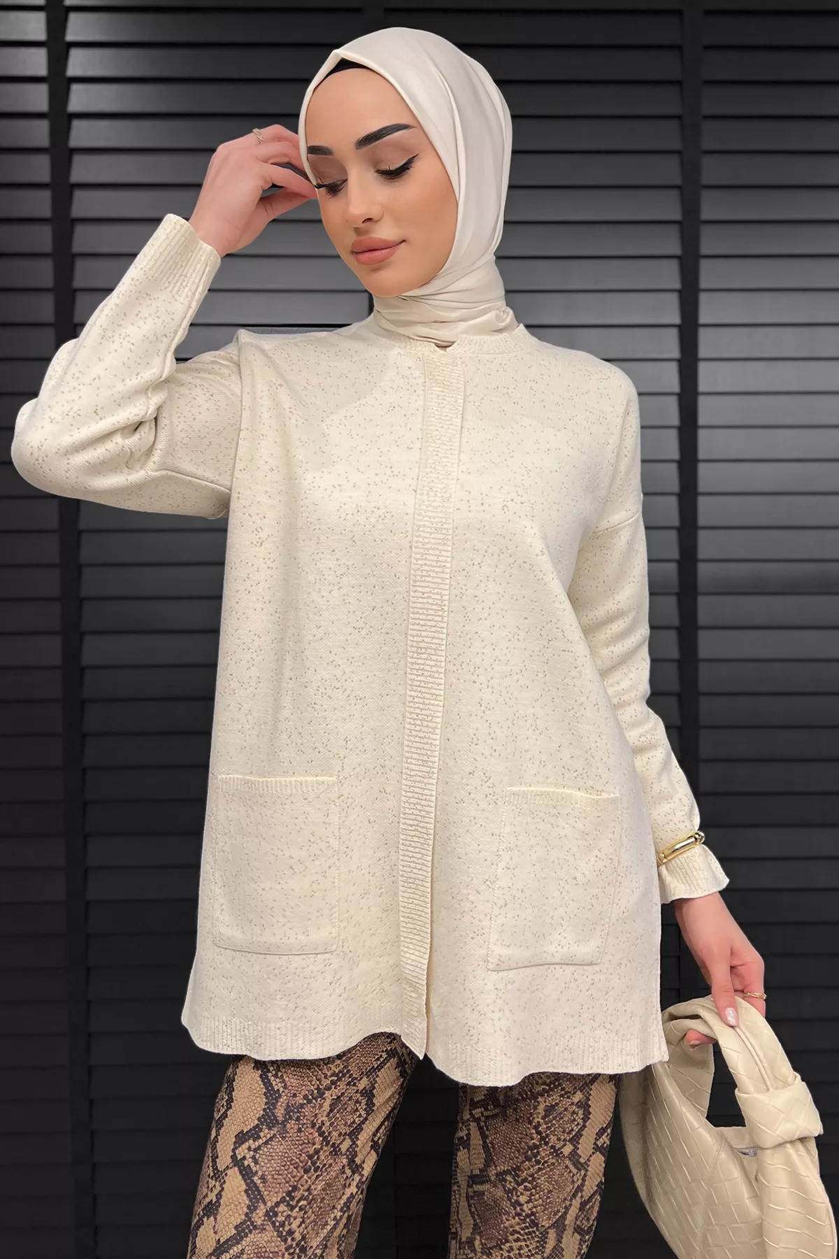 julude-Stone Women's Front Stripe Detailed Sparkling Hijab Knitwear Tunic 6