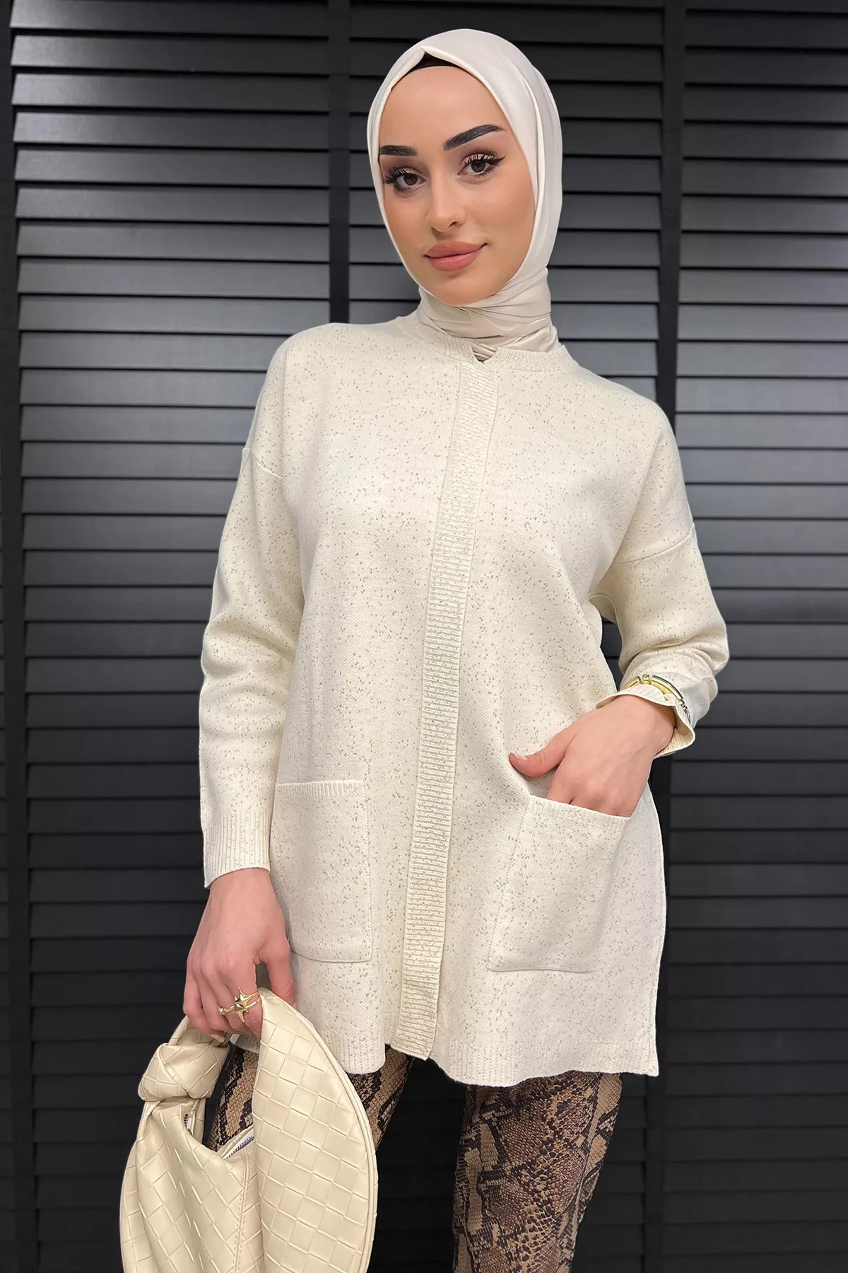 julude-Stone Women's Front Stripe Detailed Sparkling Hijab Knitwear Tunic 1