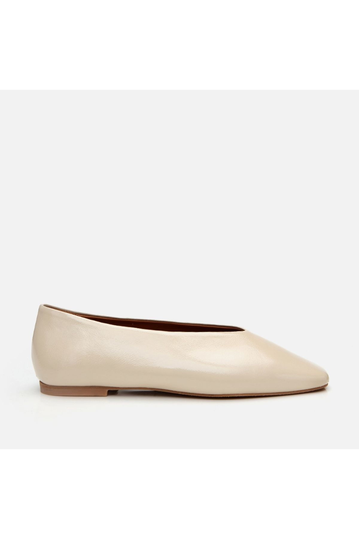 Hotiç-Women's Patent Leather Ecru Ballerinas 1