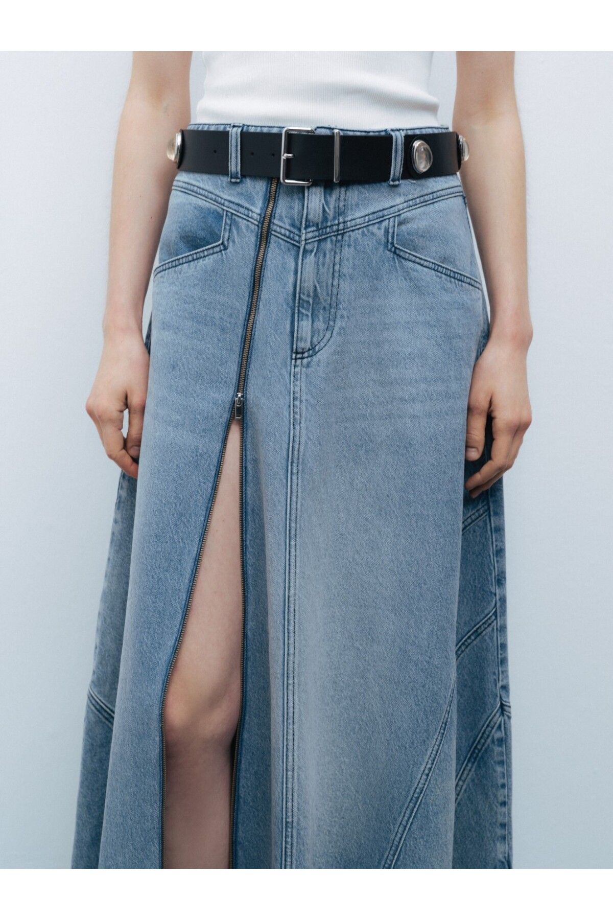 Nocturne-Maxi Denim Skirt with Slit Detail 2