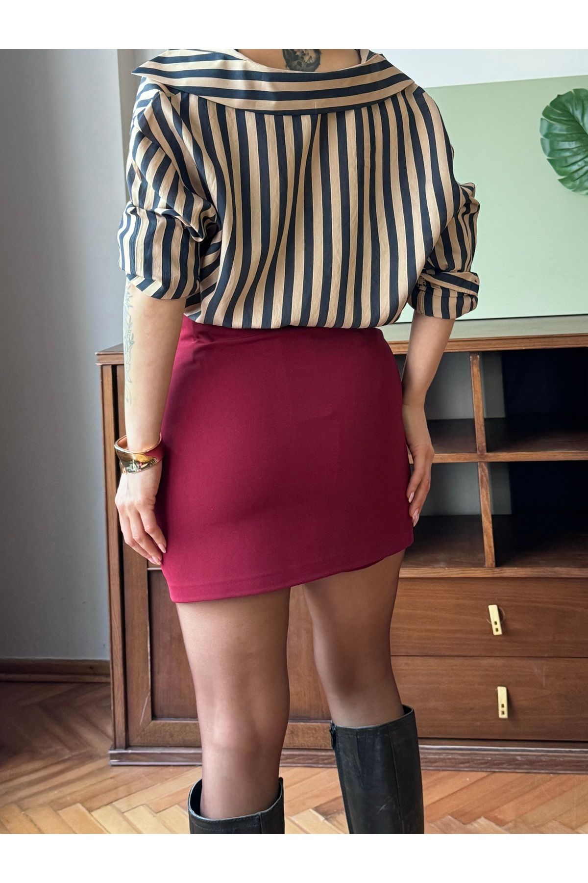 Bak'ap-Fusta cu talie înaltă în față în spate Aspect mini fustă scurtă 3
