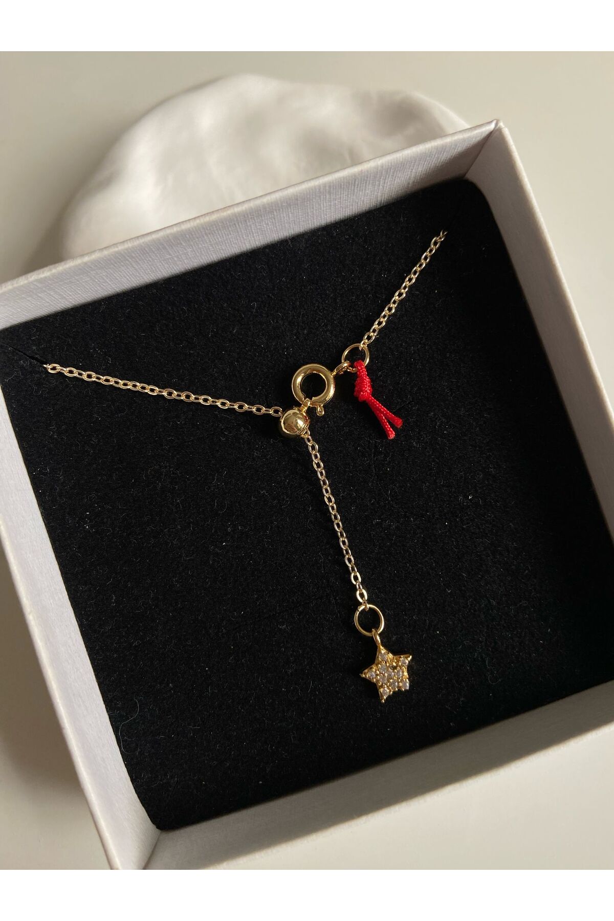 Taşlı Yıldız Plaka Charm Yılan Zincir Altın Kaplama Gold Kadın Kolye (45 Cm) – Sevgililer Günü Özel - Detay Görseli 4