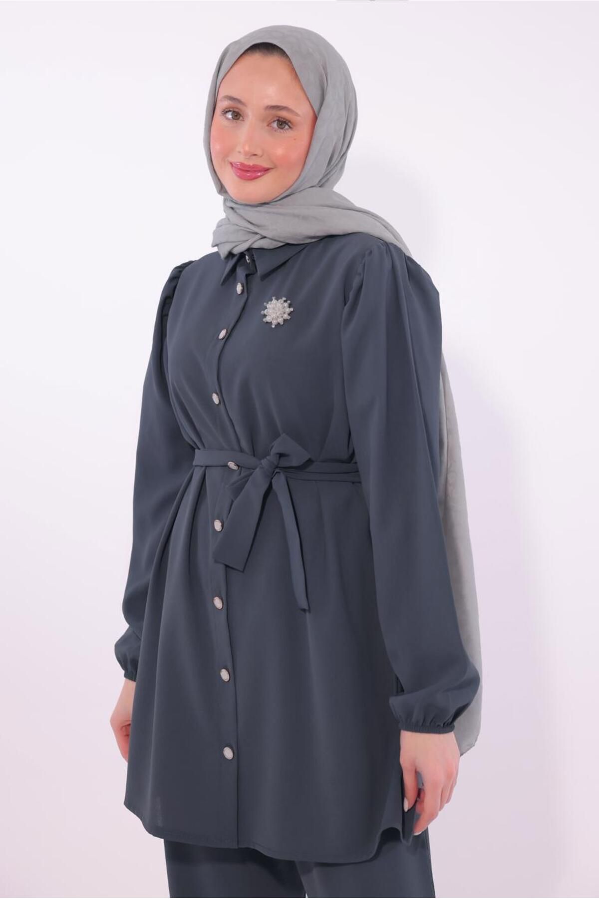 TRENDTESETTÜR-  Women's Gray (Smoked) Brooch Detailed Trouser Suit t 8674 3