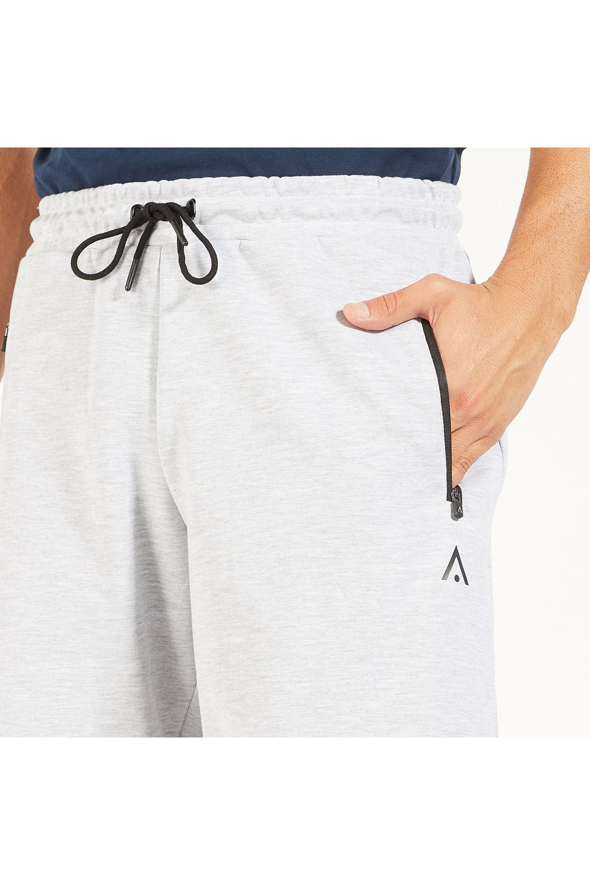 Adot-Shorts With Drawstring Closure And Pockets 3