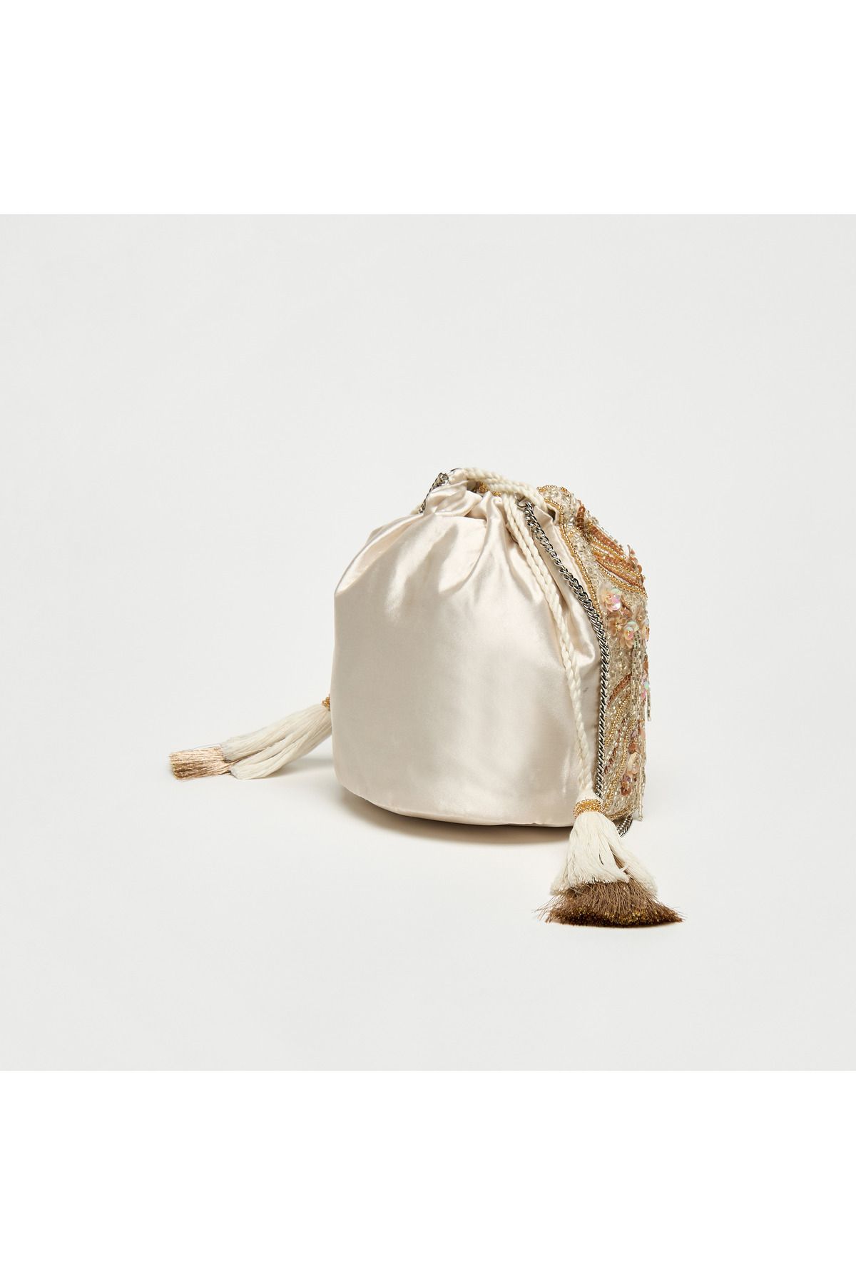 Accessories-Embellished Bucket Bag With Drawstring Closure And Chain Strap 3