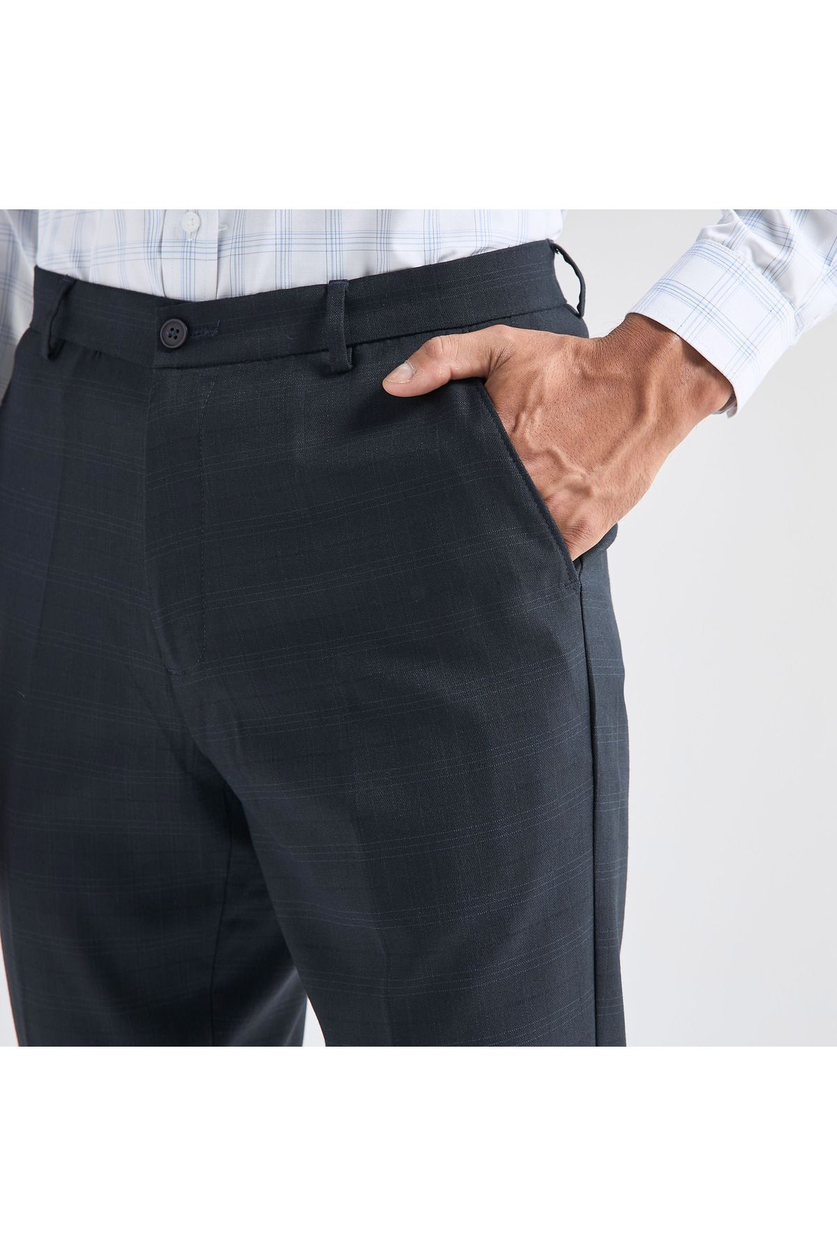 FAV-Checked Regular Fit Flexi Waist Trousers With Pockets 4