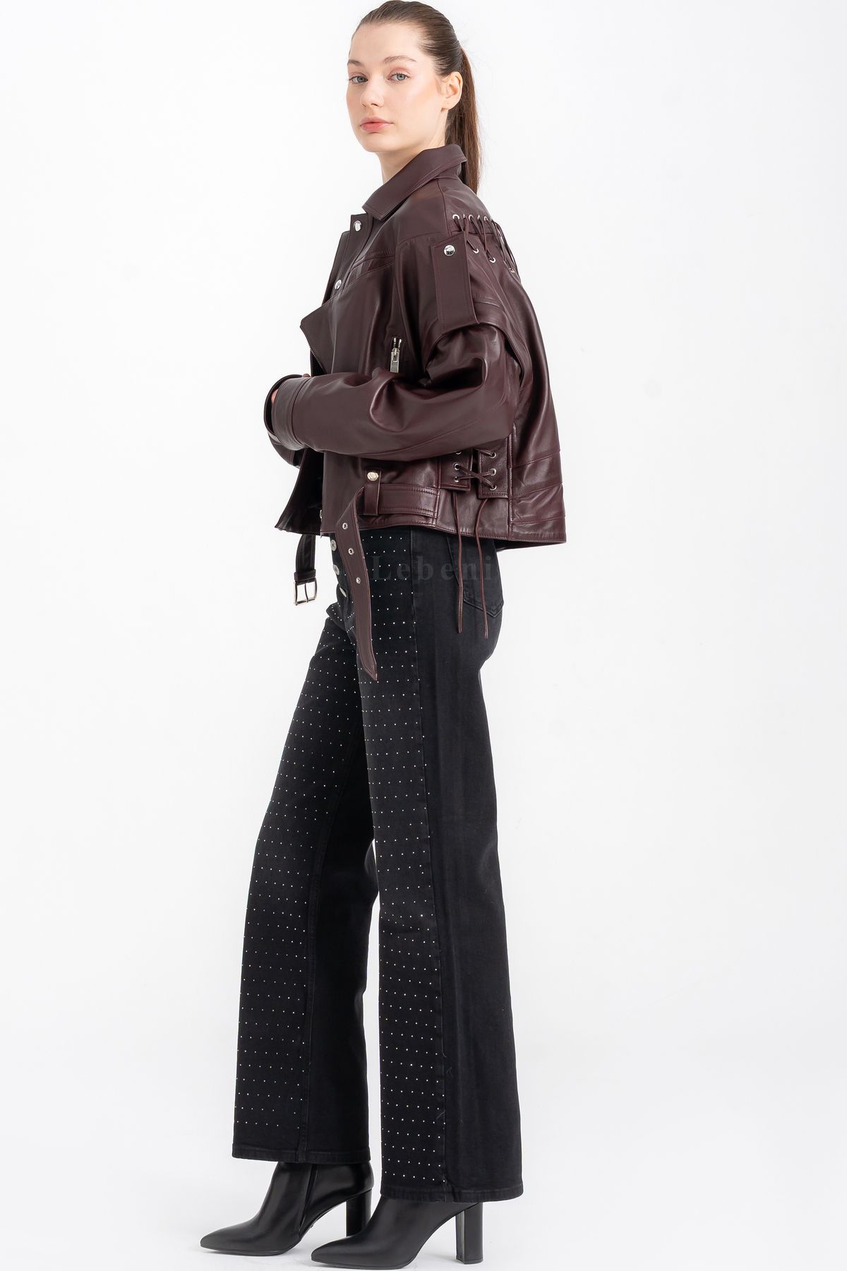 complete the look image
