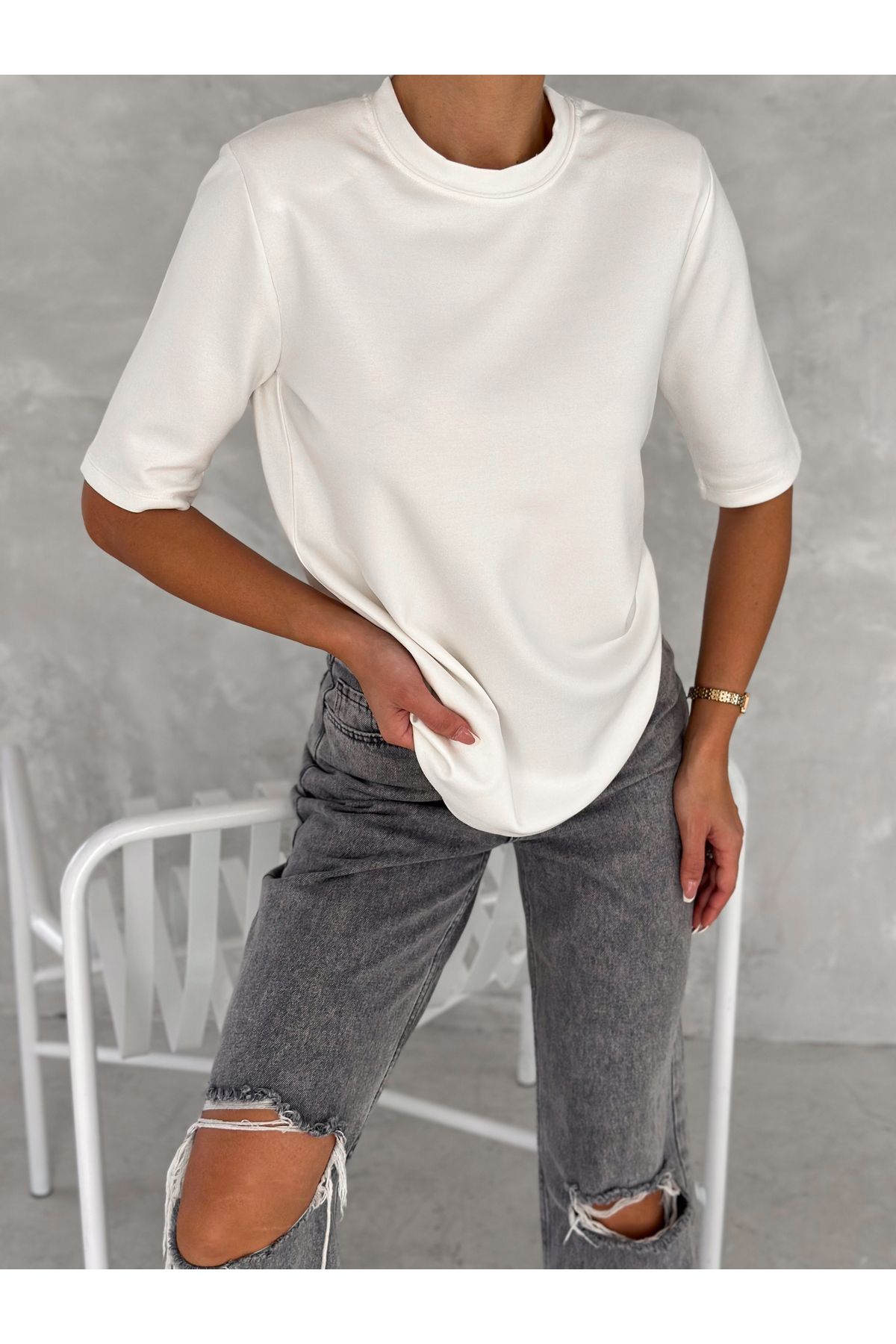 complete the look image