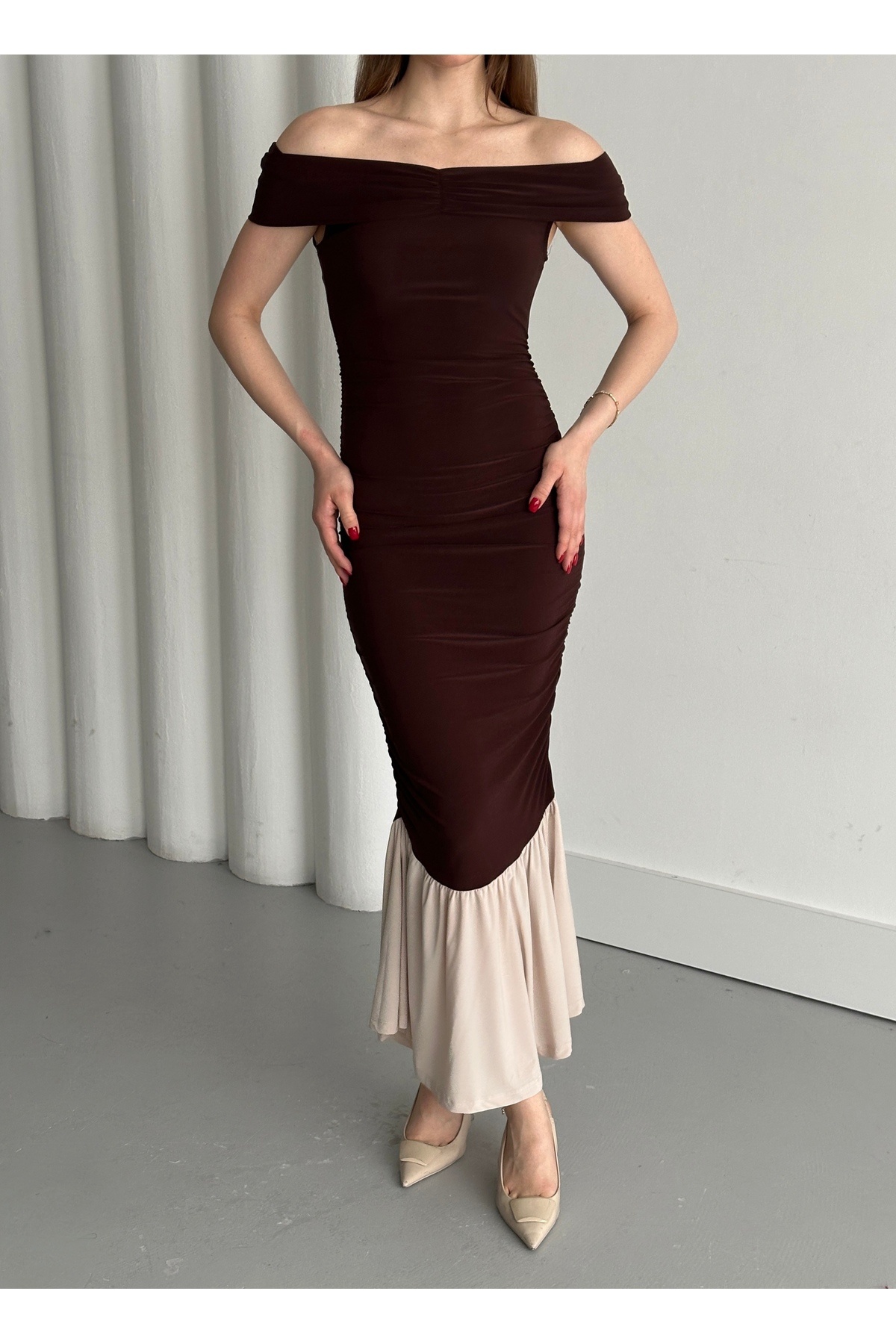 Laluvia-Rochie maro cu volane cu gât barcă - 4798 7