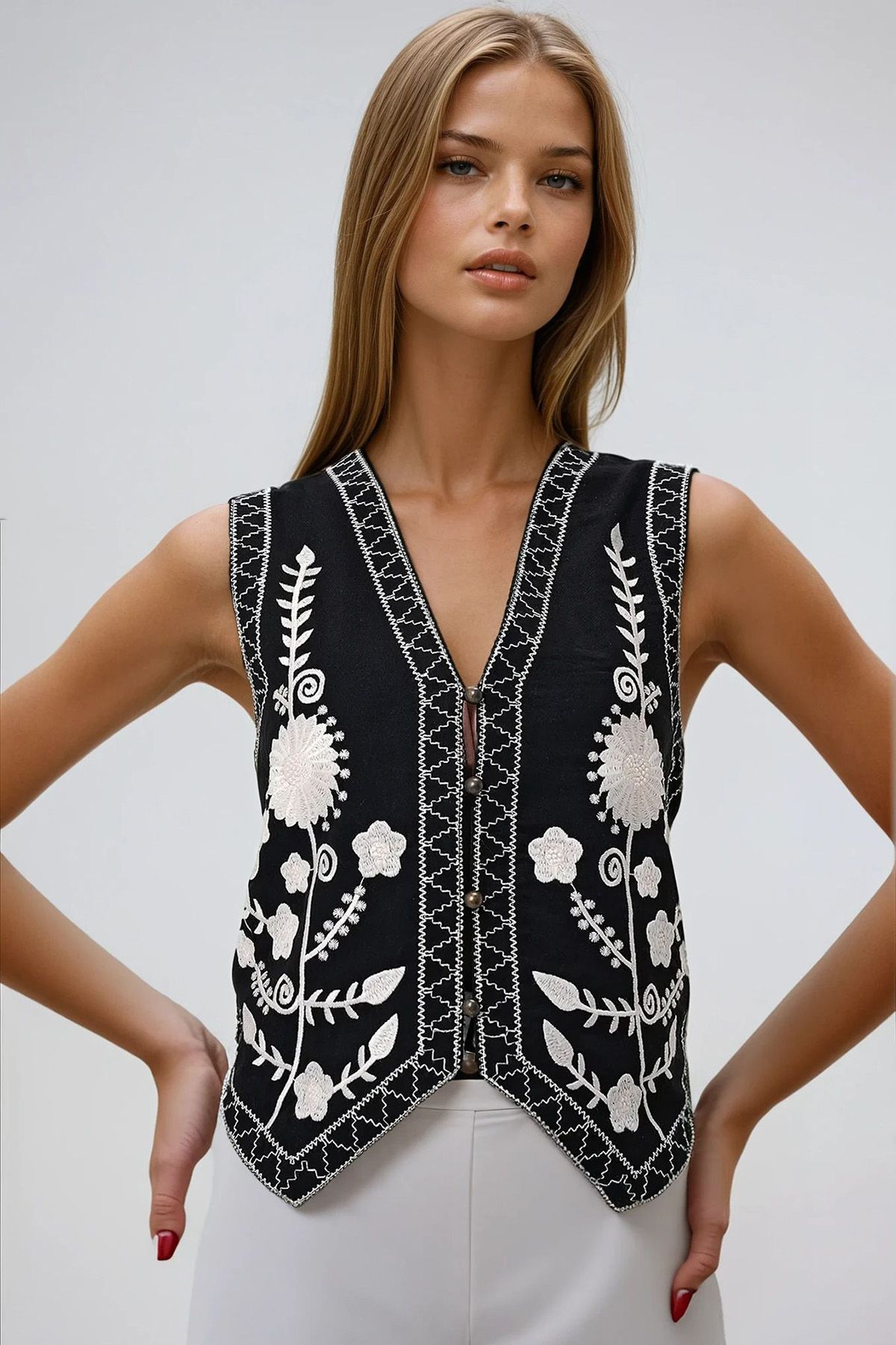 VAGGON-Women's Black Button Detailed Embroidered Linen Vest Prmx13358 3