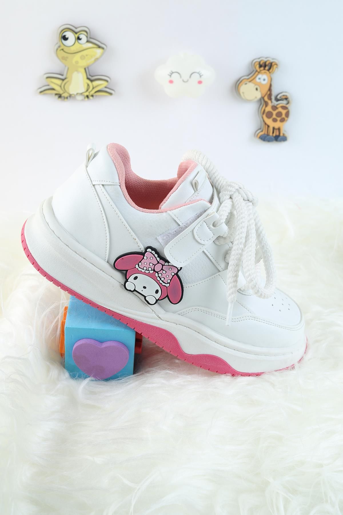 Moda Lime-Unisex Children's Sports Shoes Kuromi Special Design Lace-Up and Velcro Sneakers 6