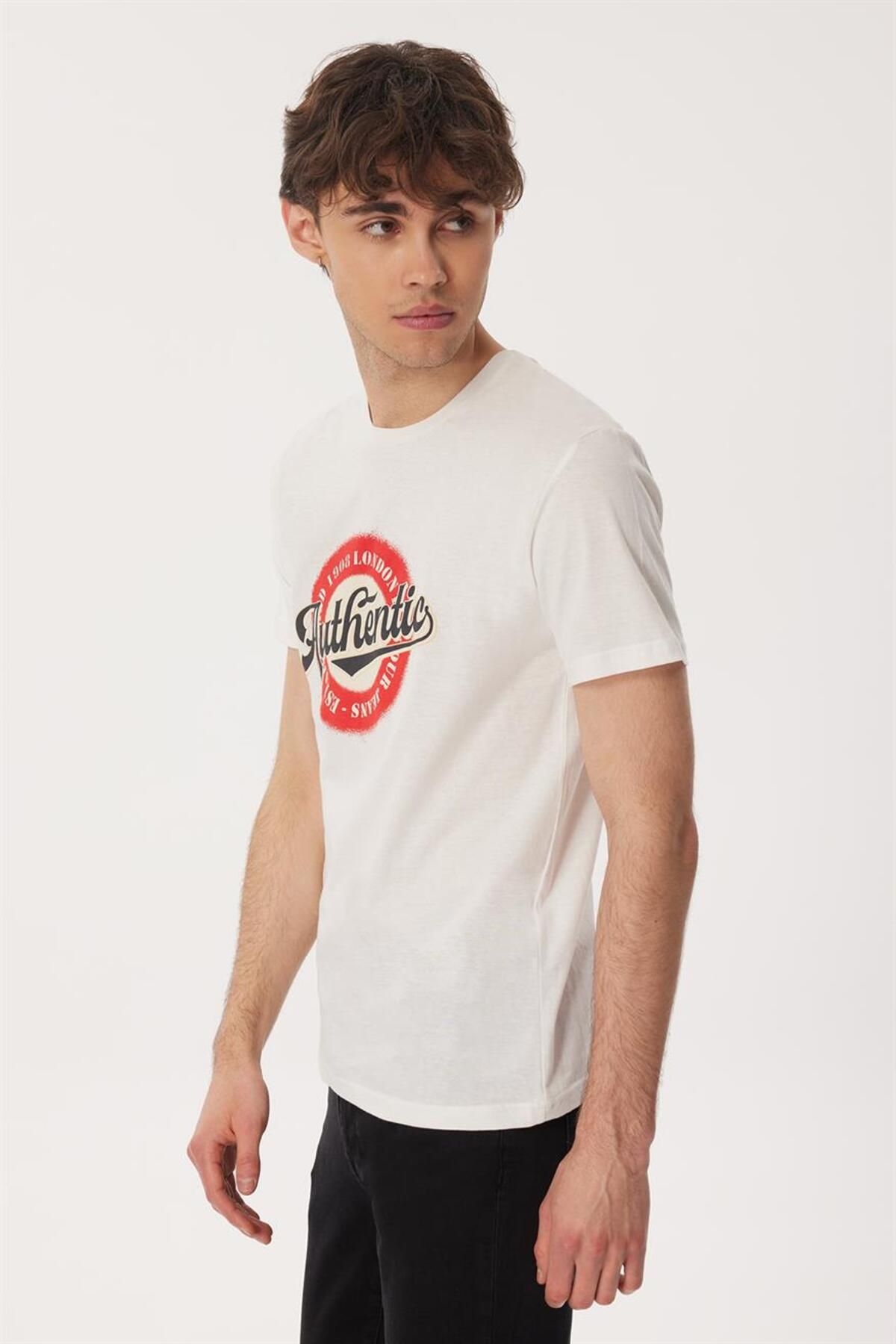 تی شرت سفید مردانه authen که یقه t shit Lee Cooper