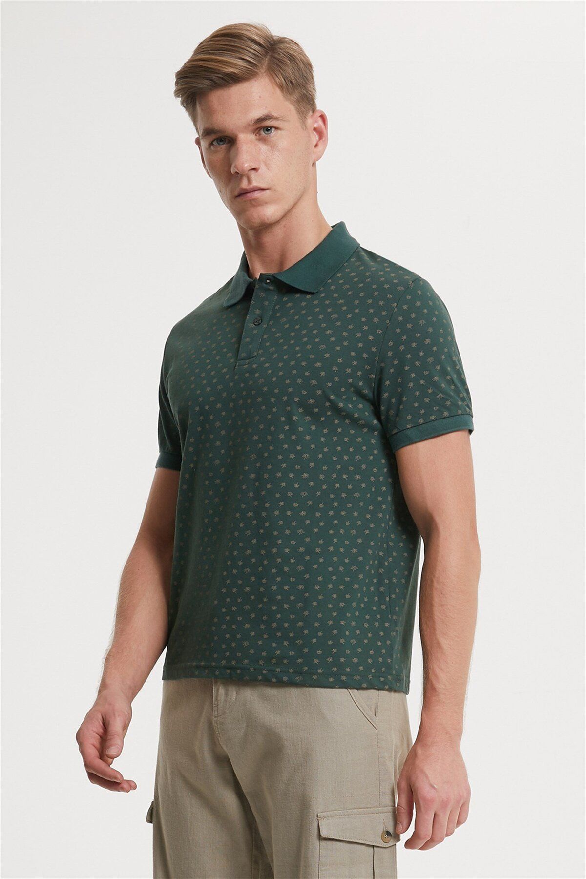 تی شرت سبز مردانه طبیعت طرح دار توسط چوگان یاکا تیره Lee Cooper